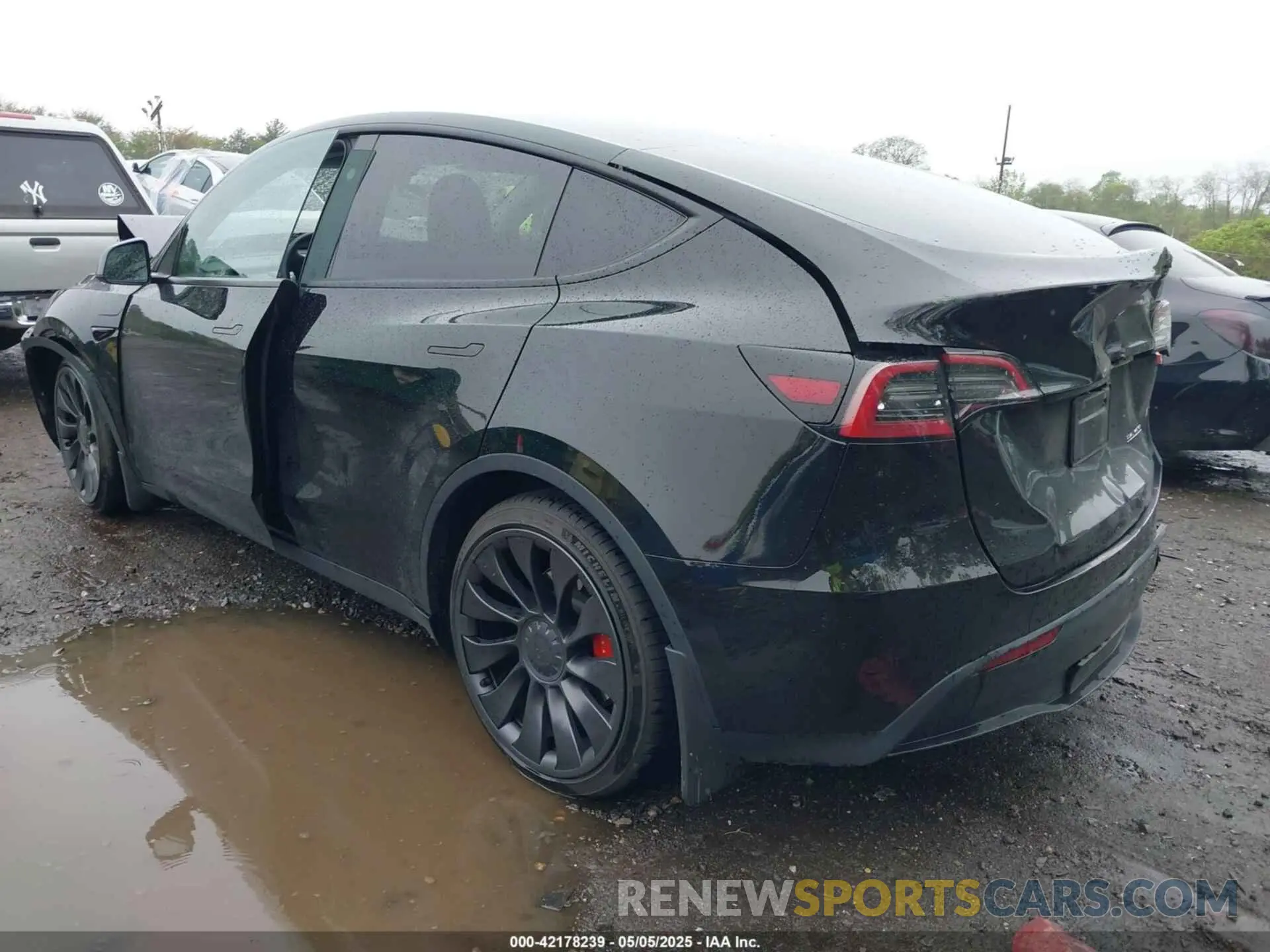 3 Фотография поврежденного автомобиля 7SAYGDEF9PF838514 TESLA MODEL Y 2023