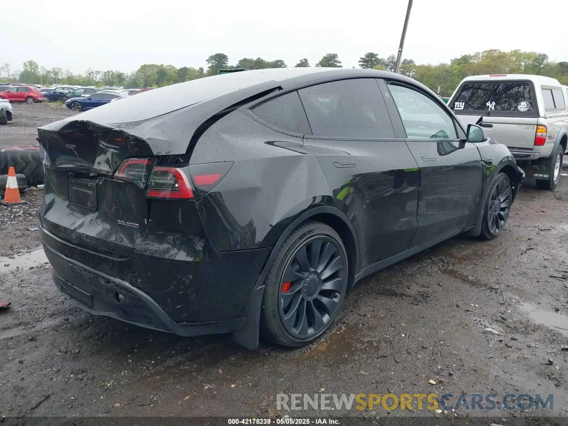 4 Фотография поврежденного автомобиля 7SAYGDEF9PF838514 TESLA MODEL Y 2023