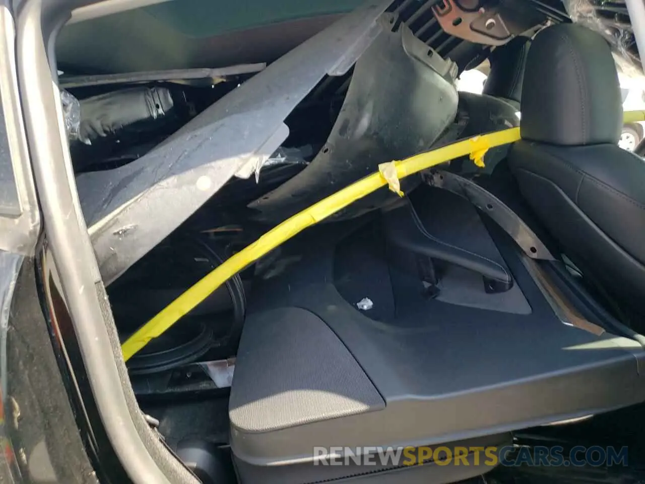 11 Photograph of a damaged car 7SAYGDEF9PF947667 TESLA MODEL Y 2023