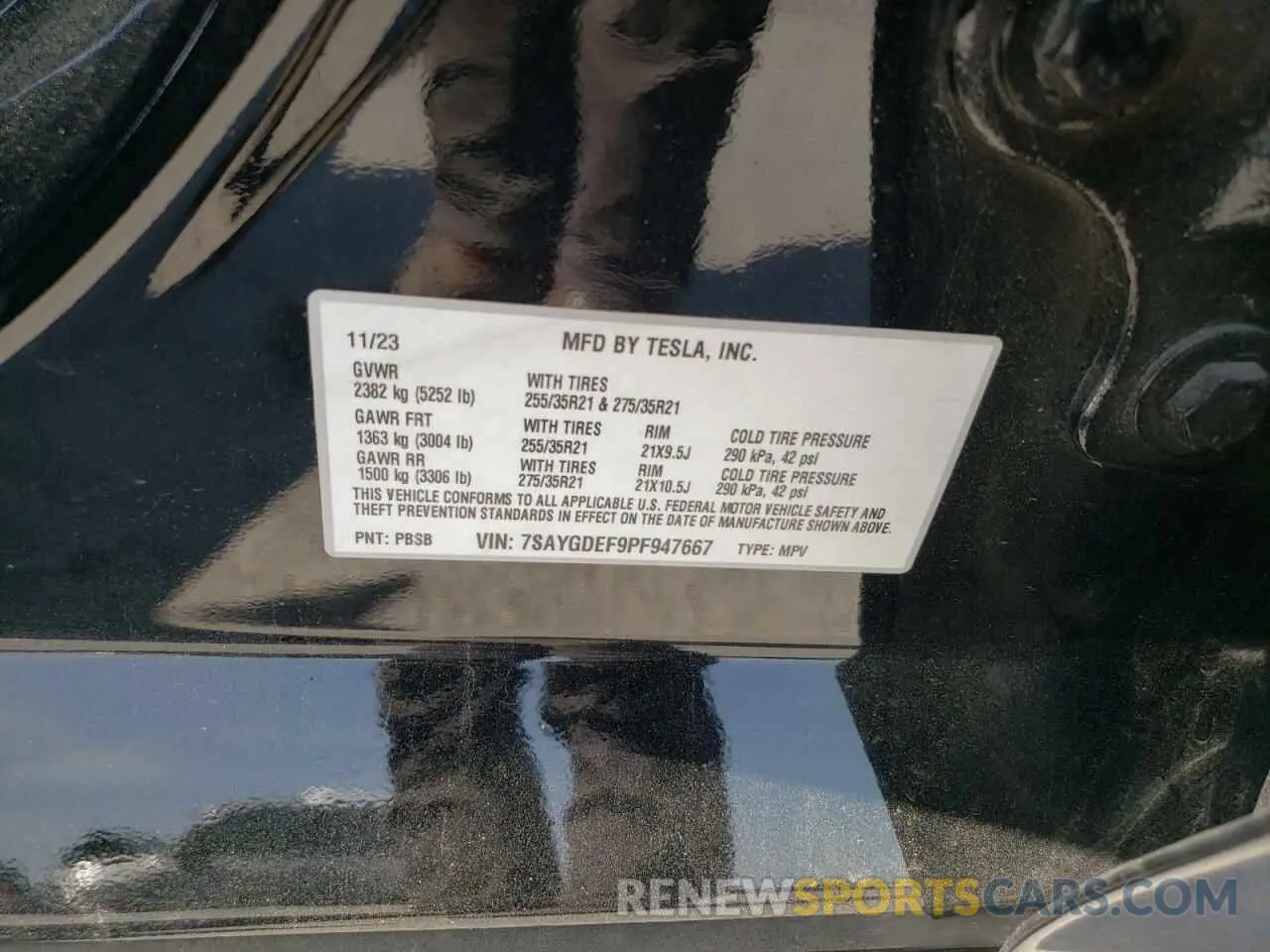 13 Photograph of a damaged car 7SAYGDEF9PF947667 TESLA MODEL Y 2023
