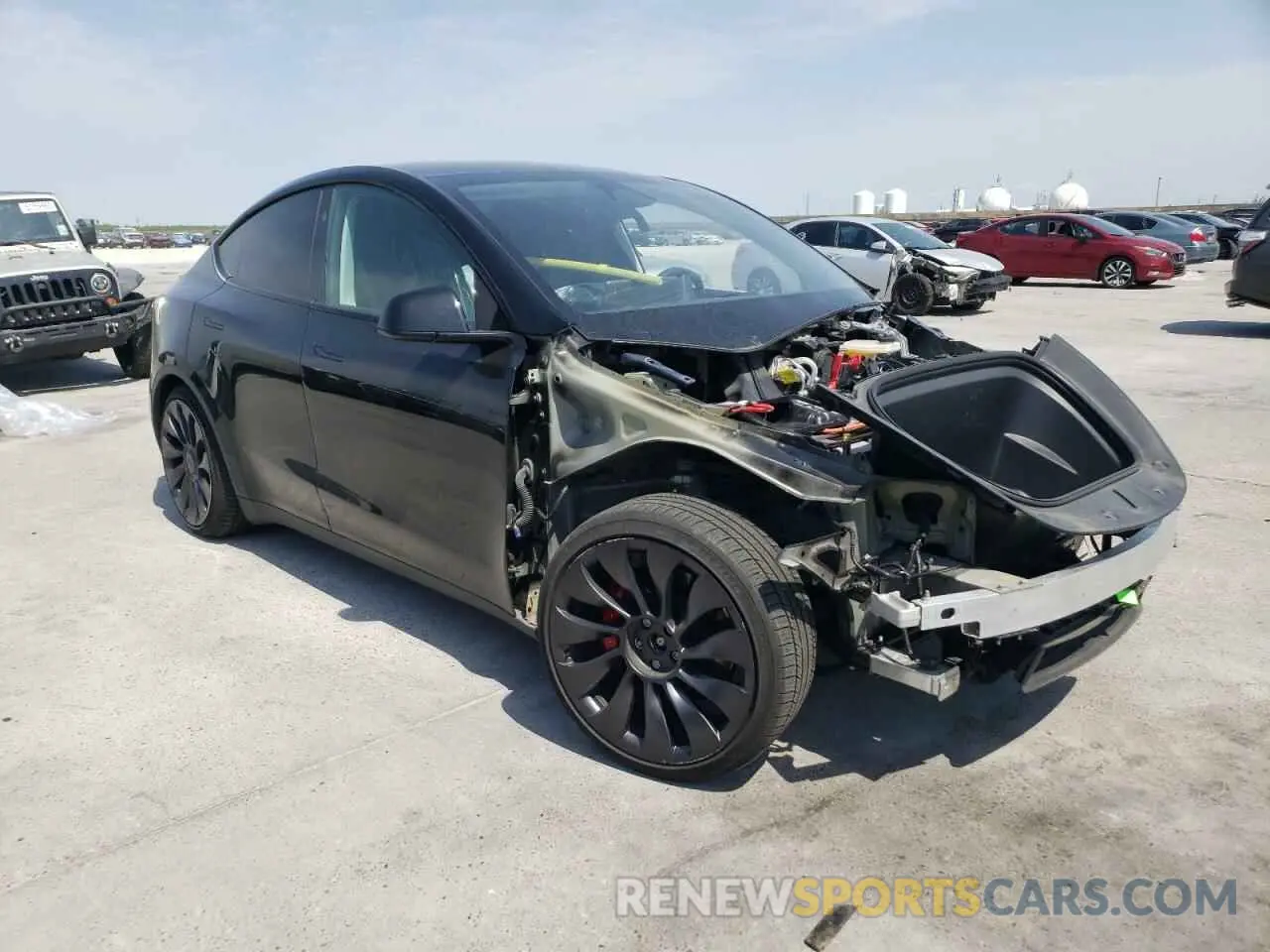 4 Photograph of a damaged car 7SAYGDEF9PF947667 TESLA MODEL Y 2023