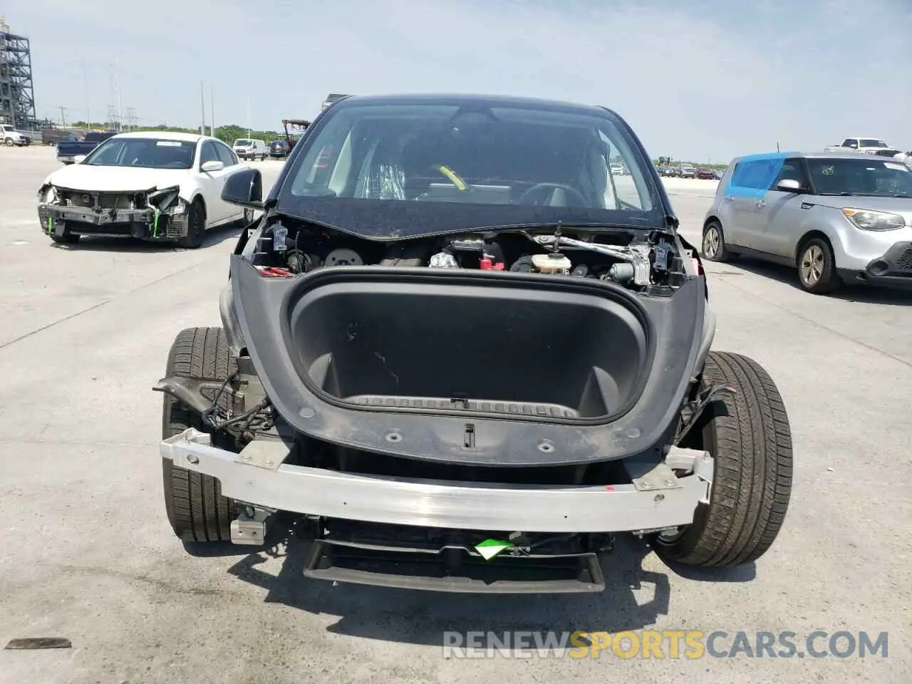 5 Photograph of a damaged car 7SAYGDEF9PF947667 TESLA MODEL Y 2023