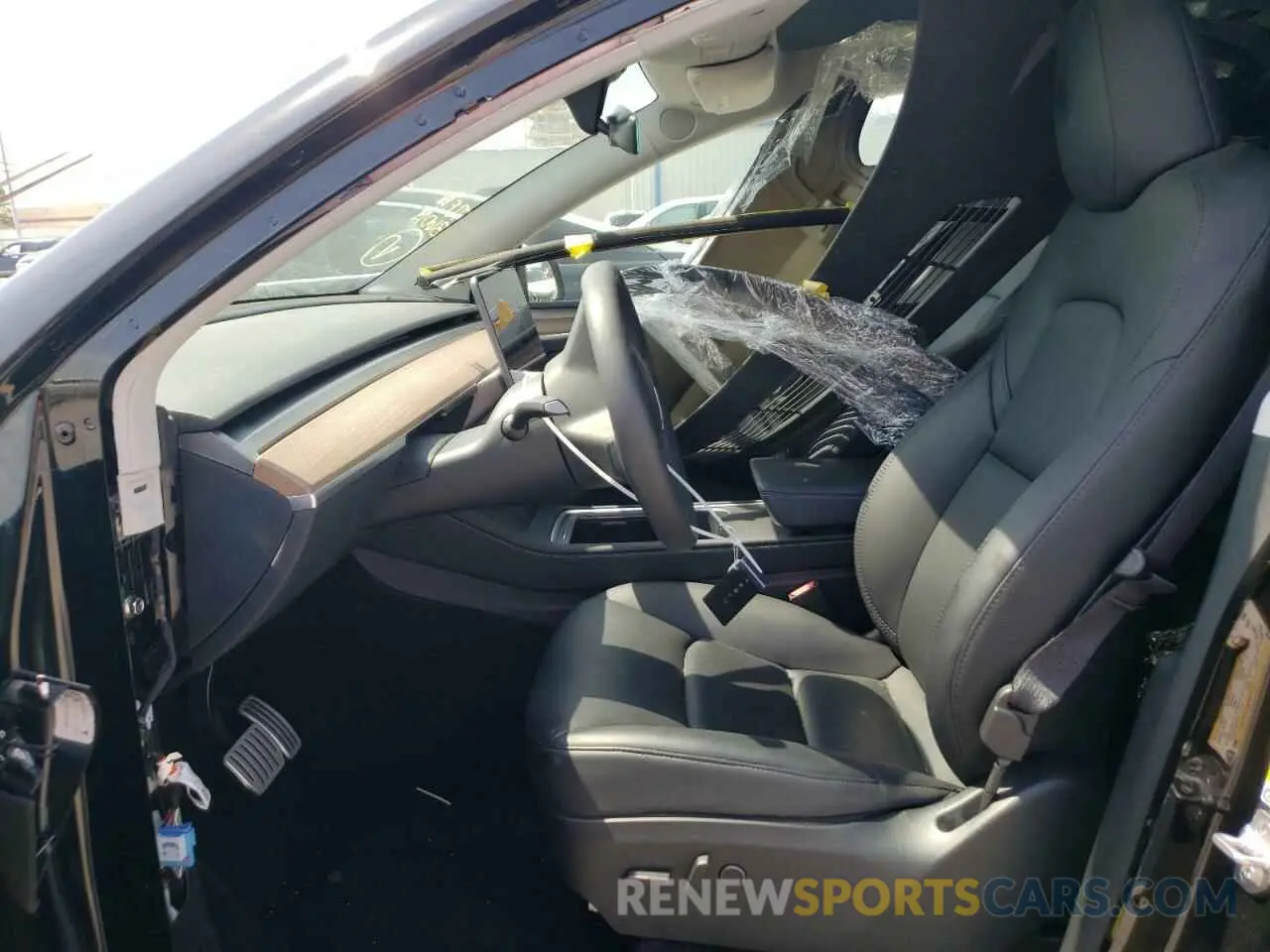 7 Photograph of a damaged car 7SAYGDEF9PF947667 TESLA MODEL Y 2023