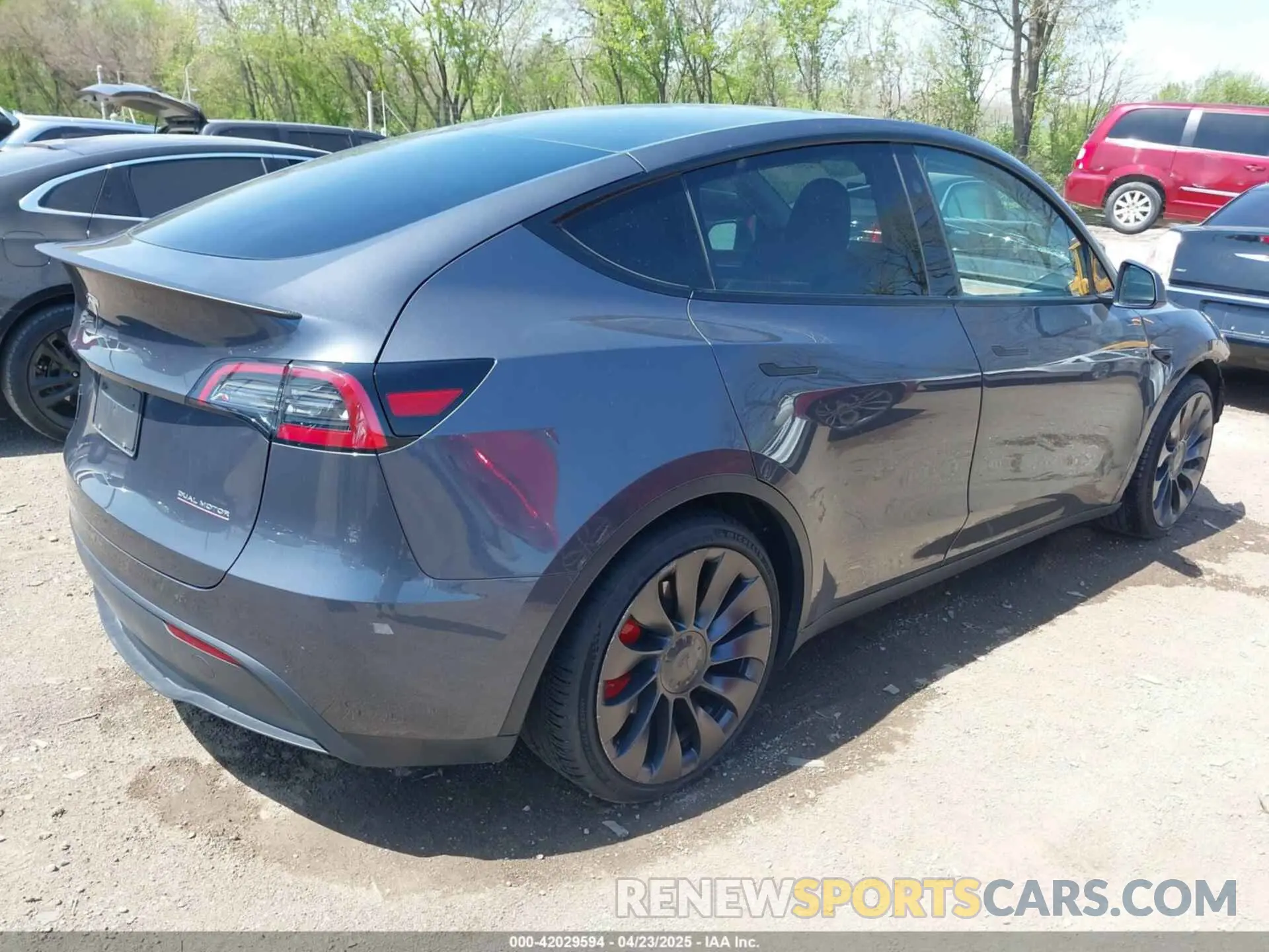 4 Фотография поврежденного автомобиля 7SAYGDEF9PF972200 TESLA MODEL Y 2023