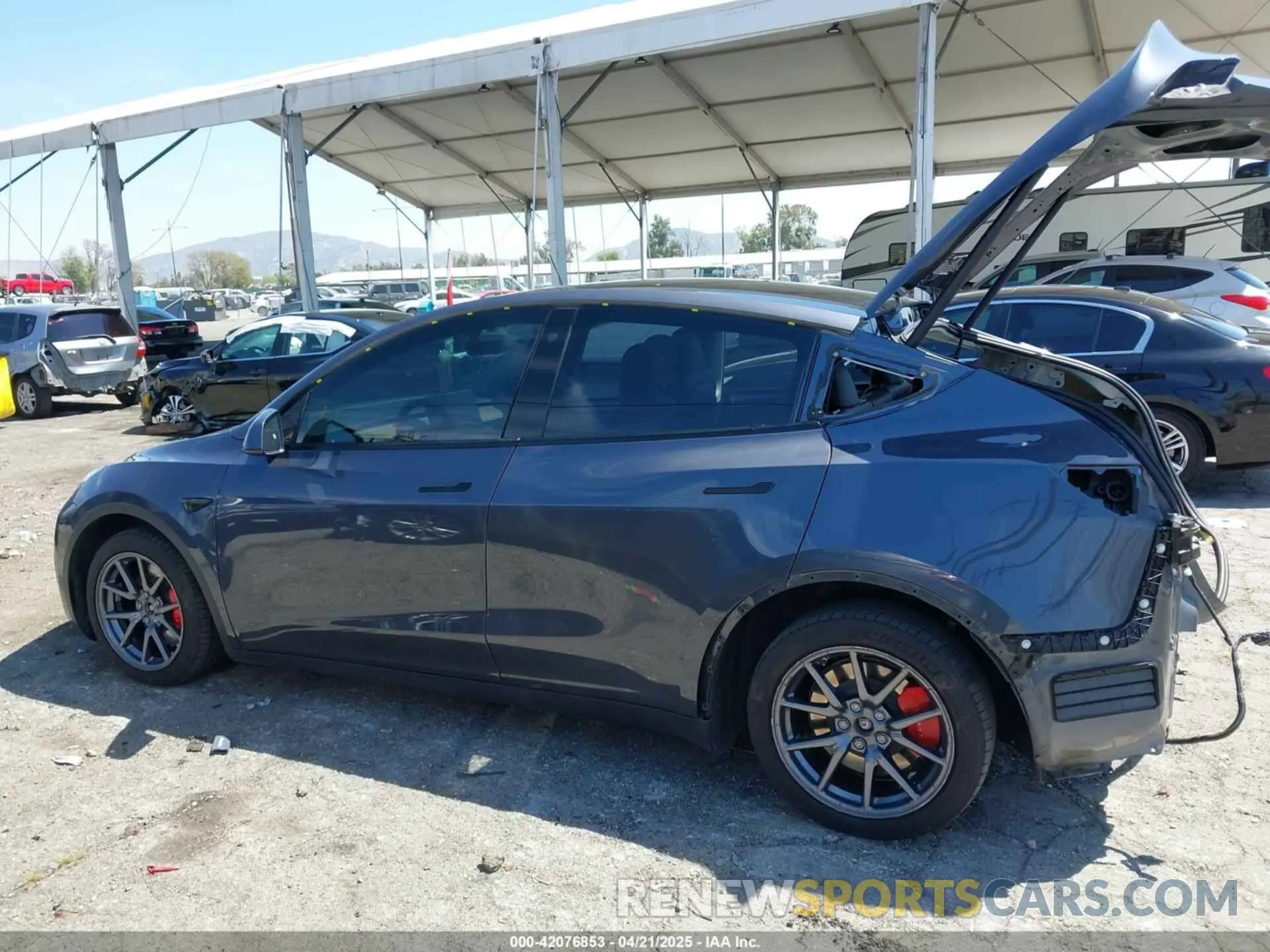 15 Фотография поврежденного автомобиля 7SAYGDEFXPF618668 TESLA MODEL Y 2023