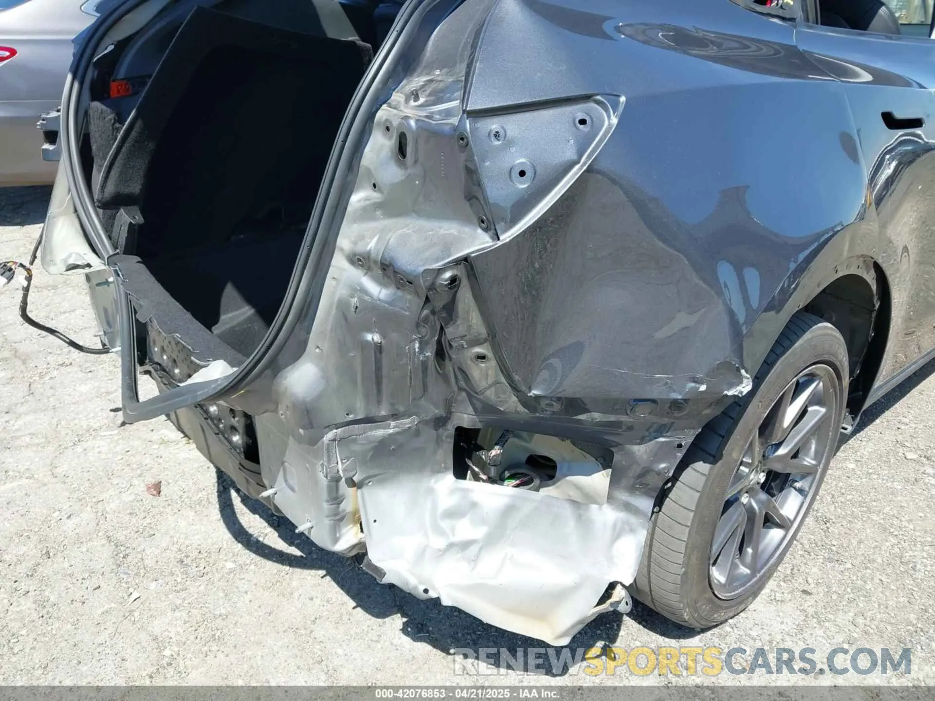 6 Фотография поврежденного автомобиля 7SAYGDEFXPF618668 TESLA MODEL Y 2023