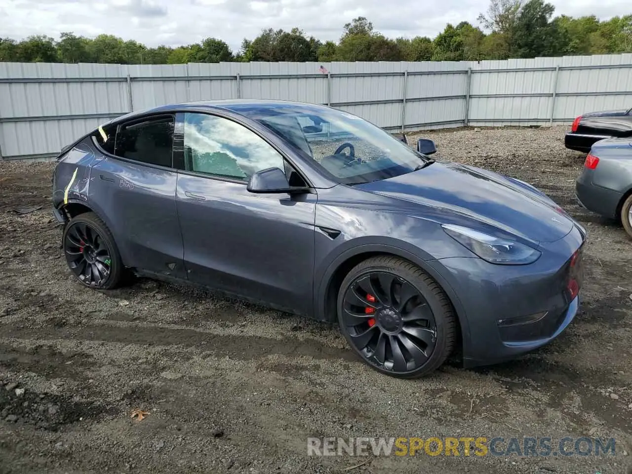 4 Фотография поврежденного автомобиля 7SAYGDEFXPF644994 TESLA MODEL Y 2023