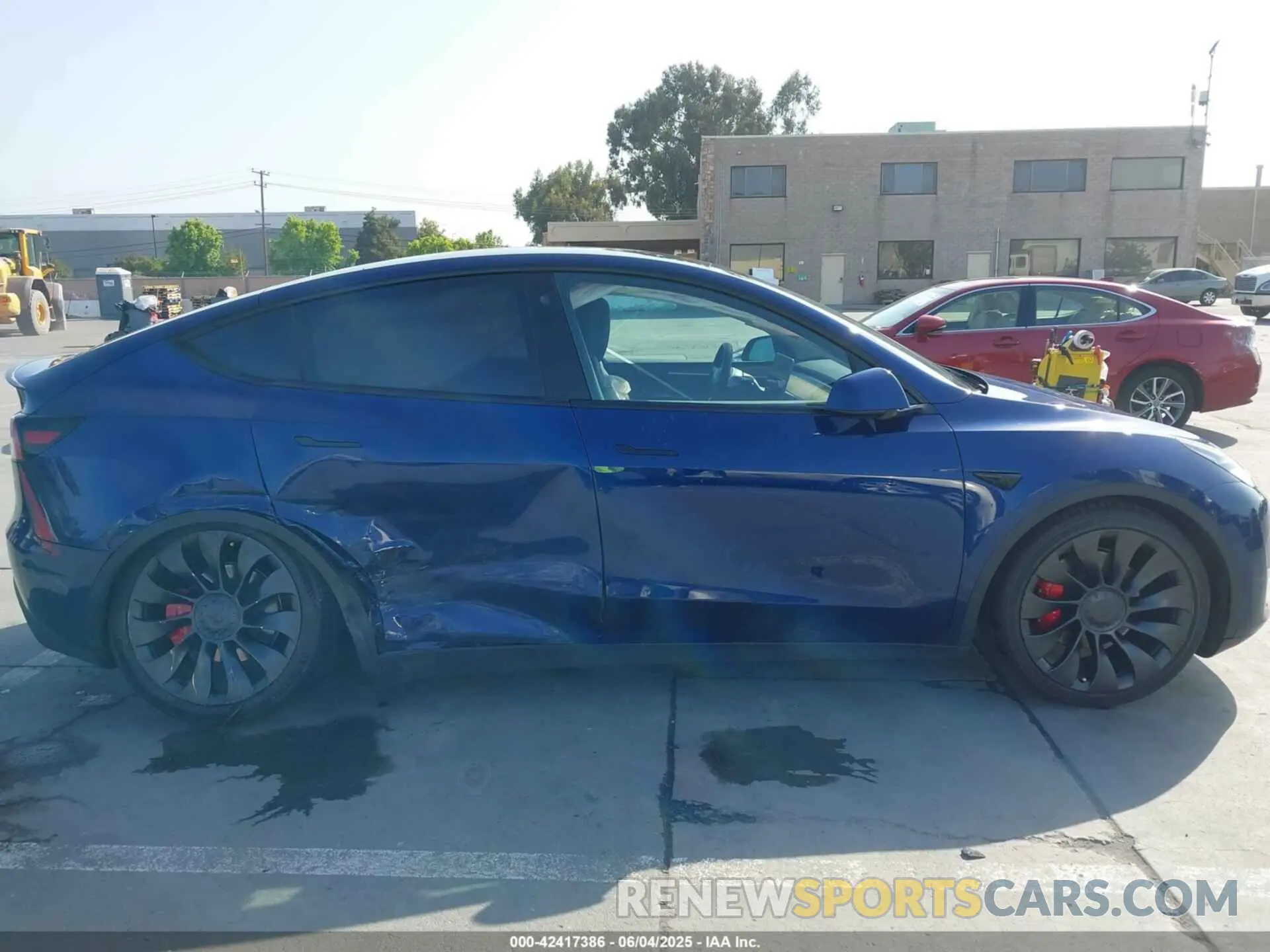 13 Photograph of a damaged car 7SAYGDEFXPF712033 TESLA MODEL Y 2023