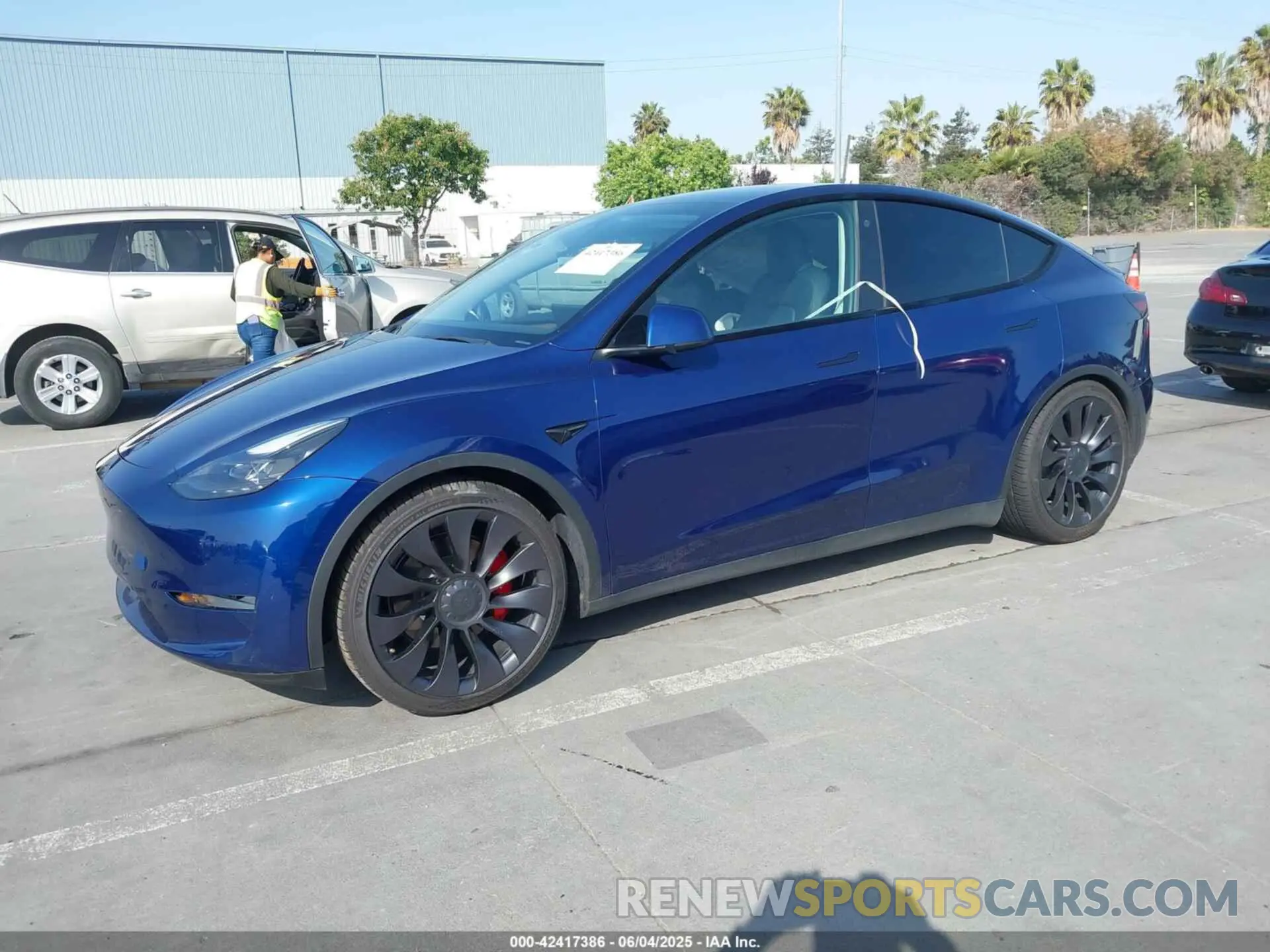 2 Photograph of a damaged car 7SAYGDEFXPF712033 TESLA MODEL Y 2023