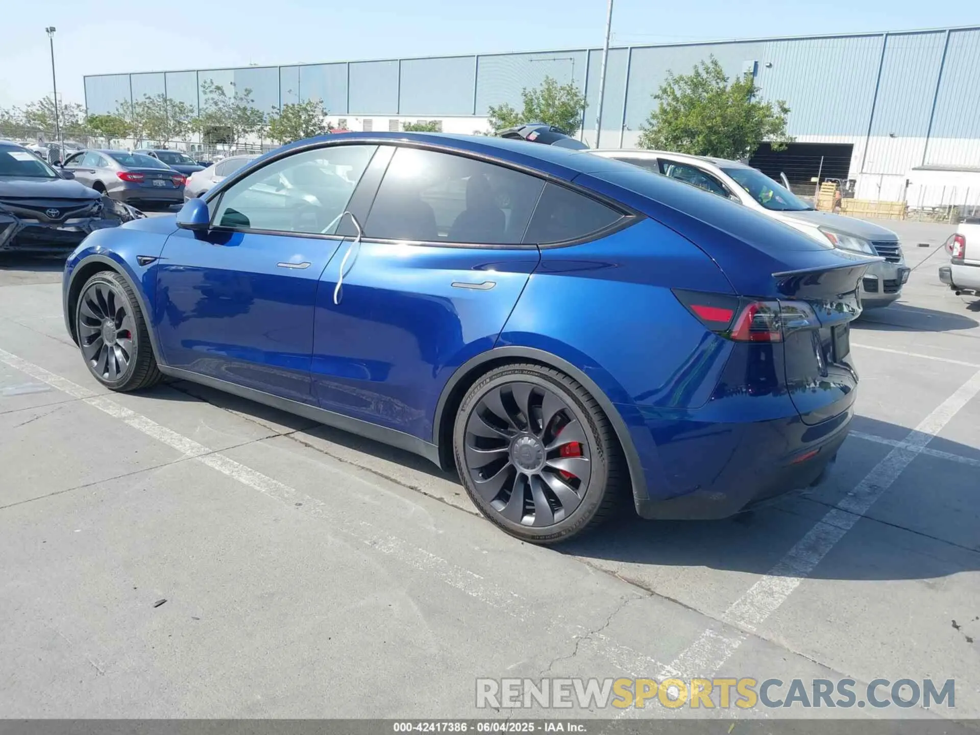 3 Photograph of a damaged car 7SAYGDEFXPF712033 TESLA MODEL Y 2023