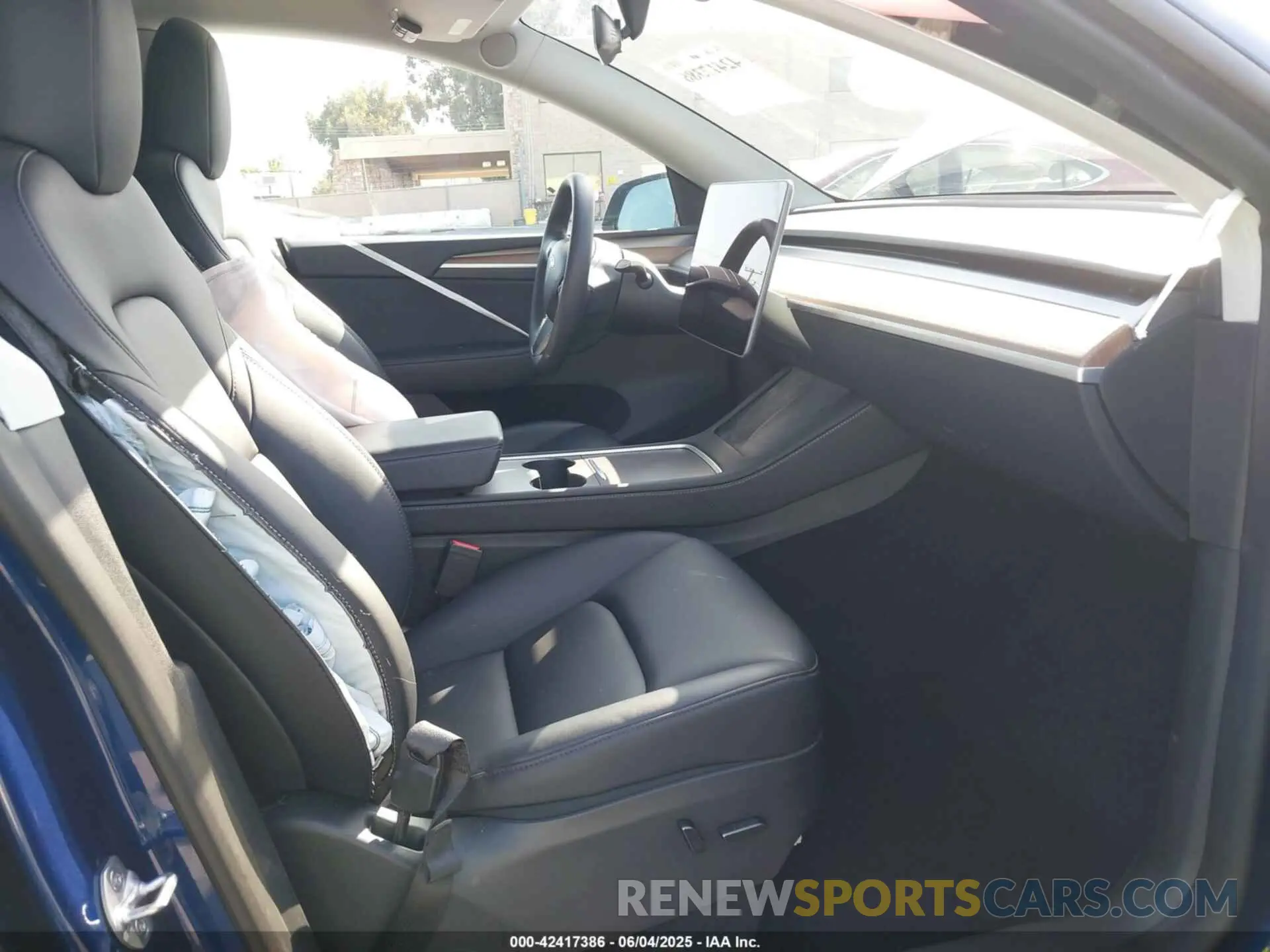 5 Photograph of a damaged car 7SAYGDEFXPF712033 TESLA MODEL Y 2023