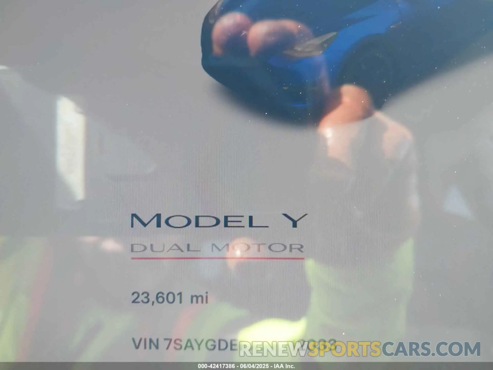 7 Photograph of a damaged car 7SAYGDEFXPF712033 TESLA MODEL Y 2023