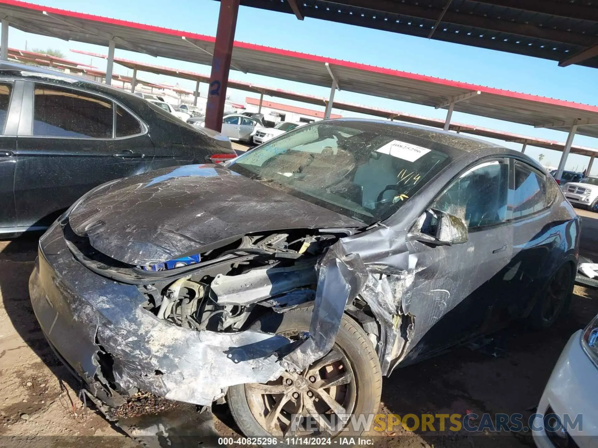 13 Photograph of a damaged car 7SAYGDEFXPF749468 TESLA MODEL Y 2023