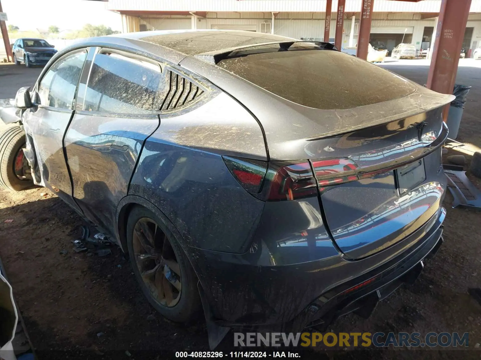 3 Photograph of a damaged car 7SAYGDEFXPF749468 TESLA MODEL Y 2023