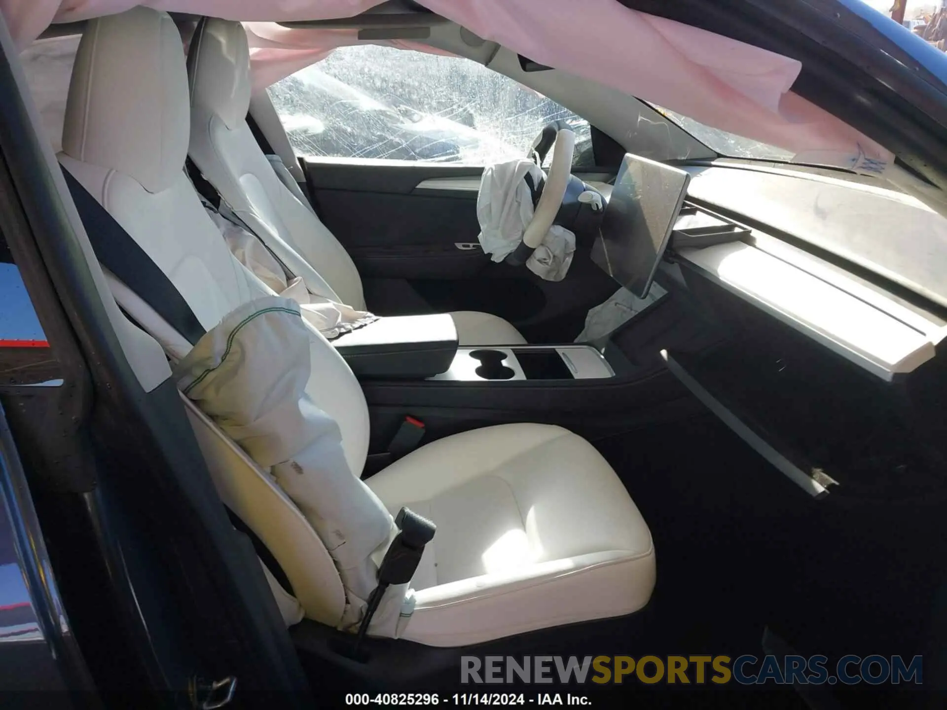 5 Photograph of a damaged car 7SAYGDEFXPF749468 TESLA MODEL Y 2023