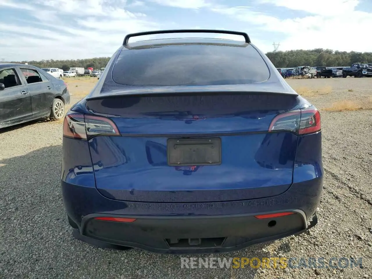 6 Photograph of a damaged car 7SAYGDEFXPF787881 TESLA MODEL Y 2023