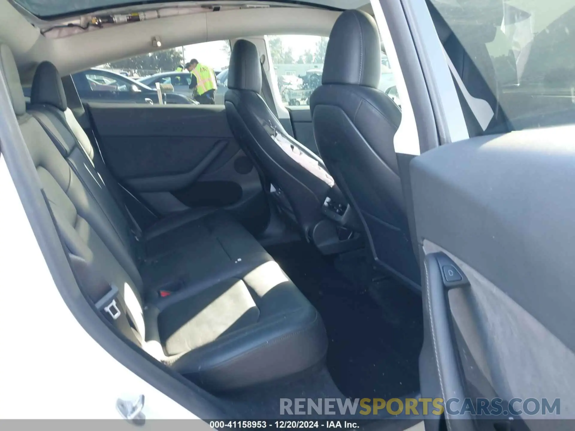 8 Photograph of a damaged car 7SAYGDEFXPF801908 TESLA MODEL Y 2023