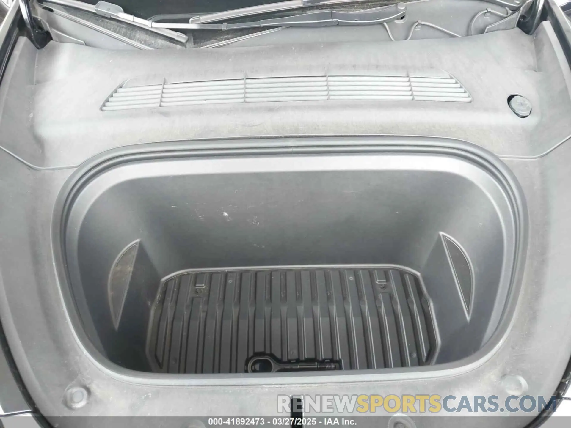 10 Photograph of a damaged car 7SAYGDEFXPF833273 TESLA MODEL Y 2023