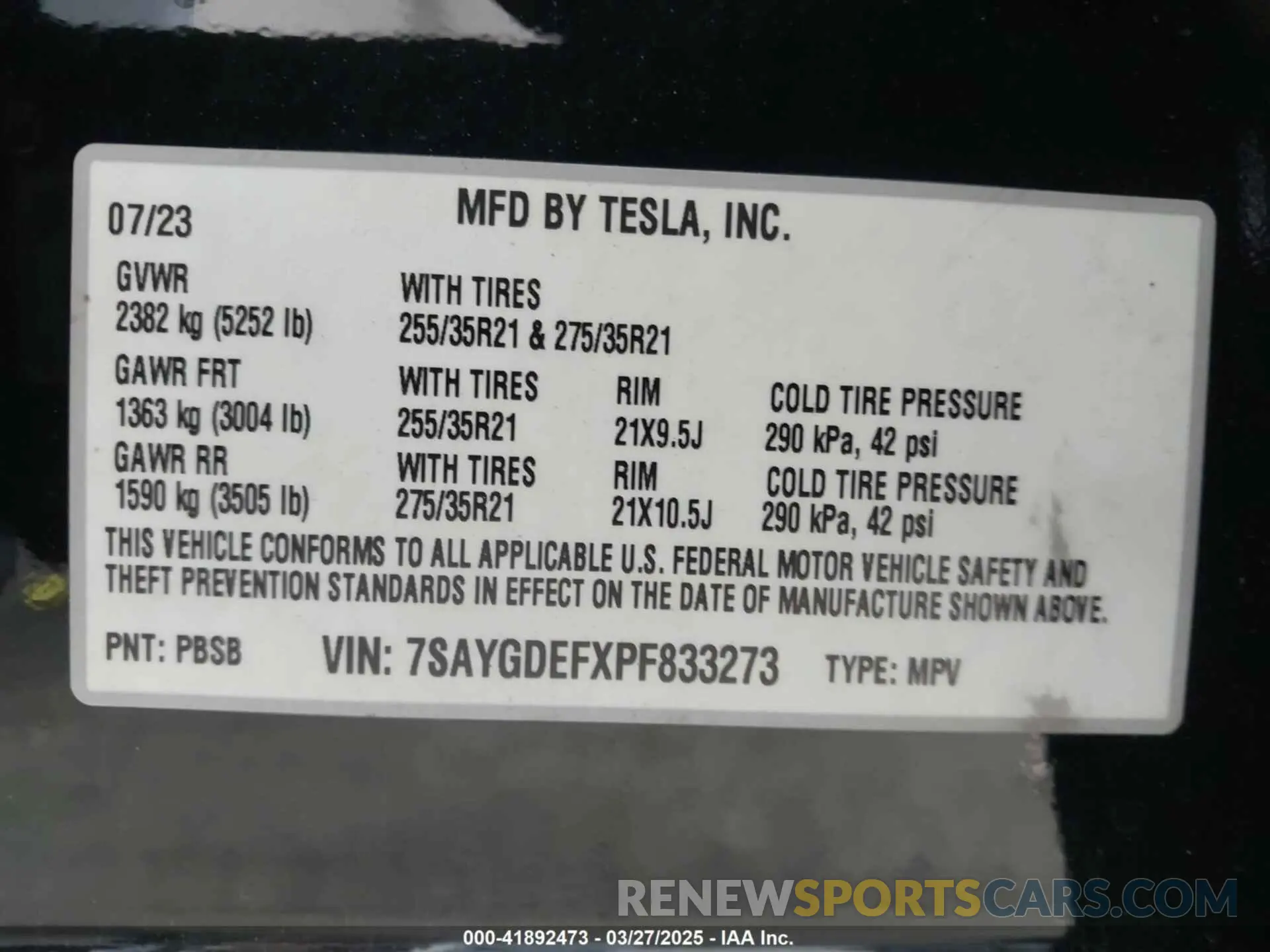 9 Photograph of a damaged car 7SAYGDEFXPF833273 TESLA MODEL Y 2023