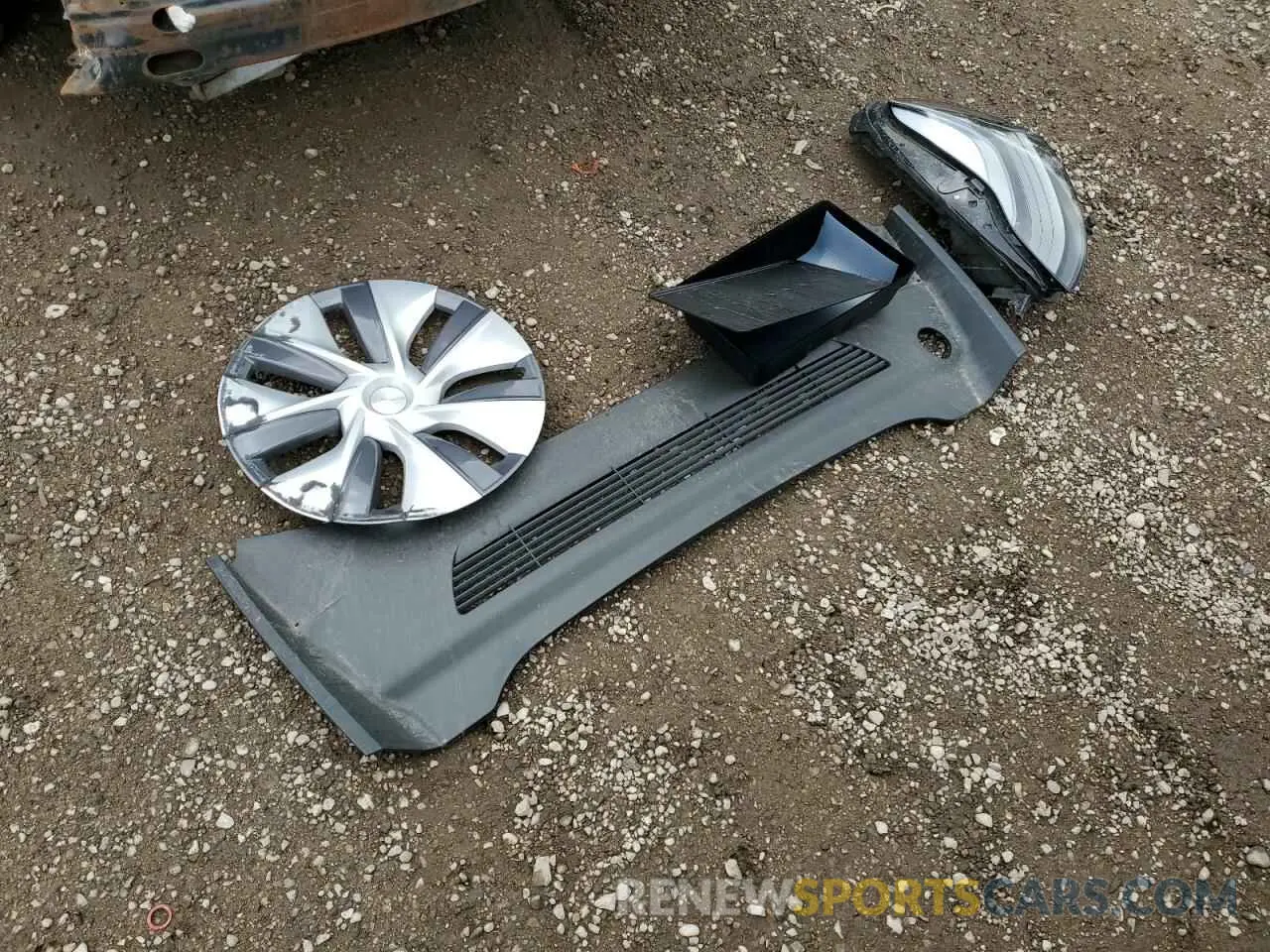 13 Фотография поврежденного автомобиля LRWYGDEE5PC266209 TESLA MODEL Y 2023