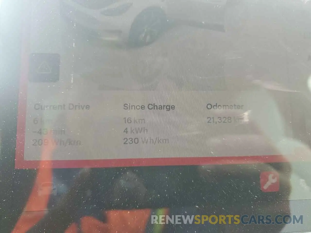 9 Фотография поврежденного автомобиля LRWYGDEEXPC228734 TESLA MODEL Y 2023