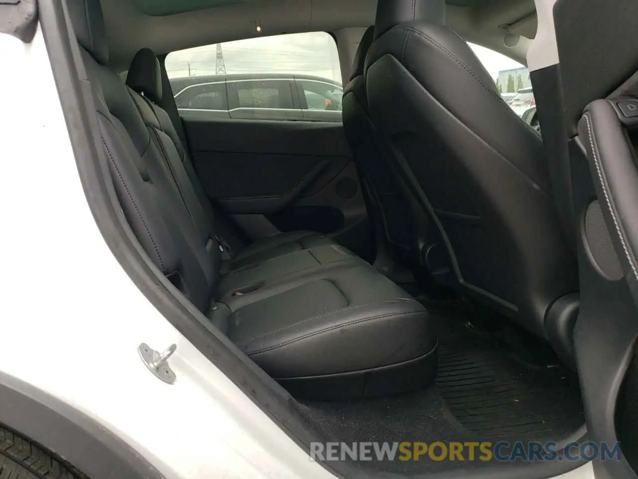 11 Photograph of a damaged car LRWYGDFD4PC929579 TESLA MODEL Y 2023