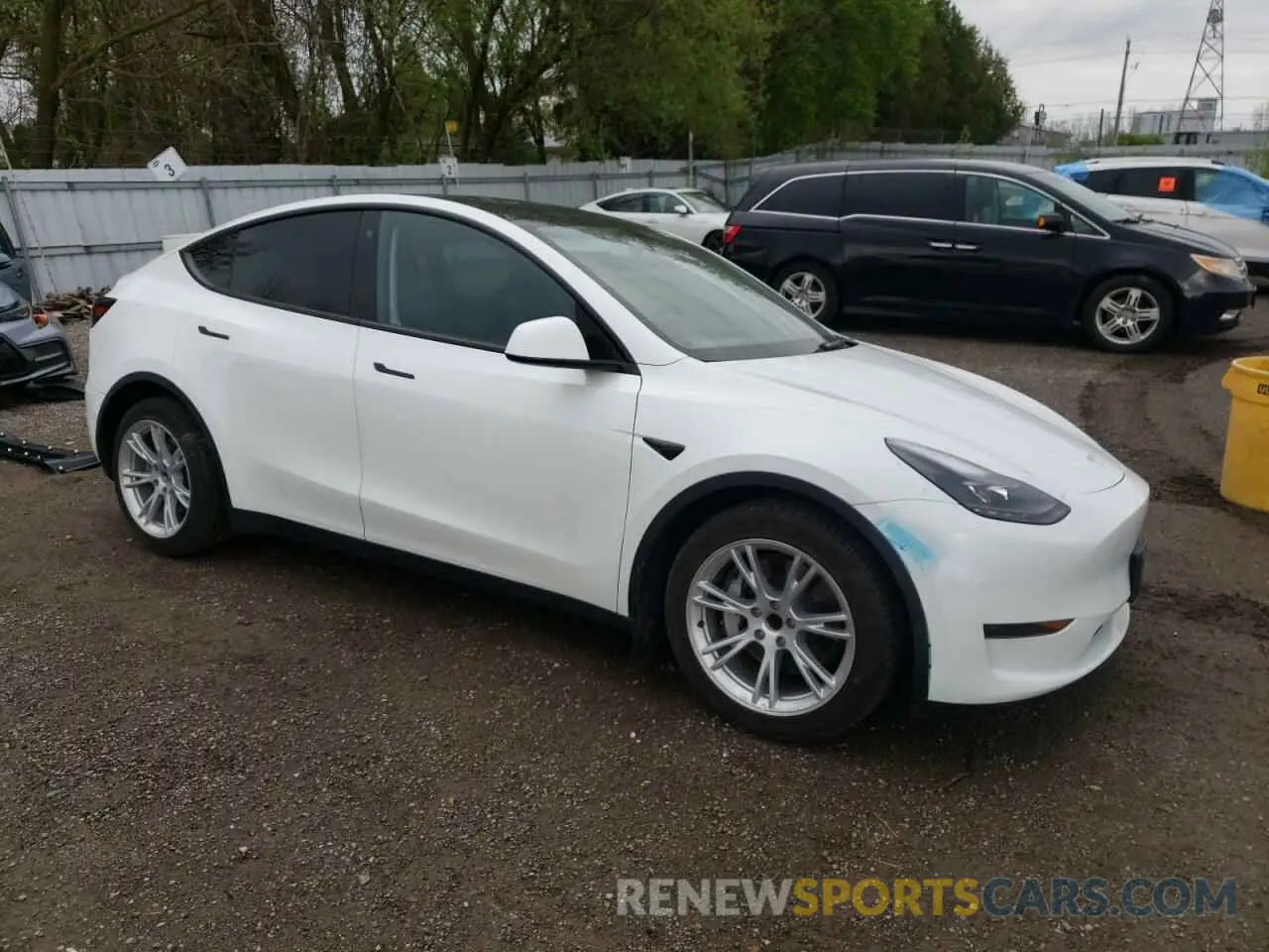 4 Photograph of a damaged car LRWYGDFD4PC929579 TESLA MODEL Y 2023