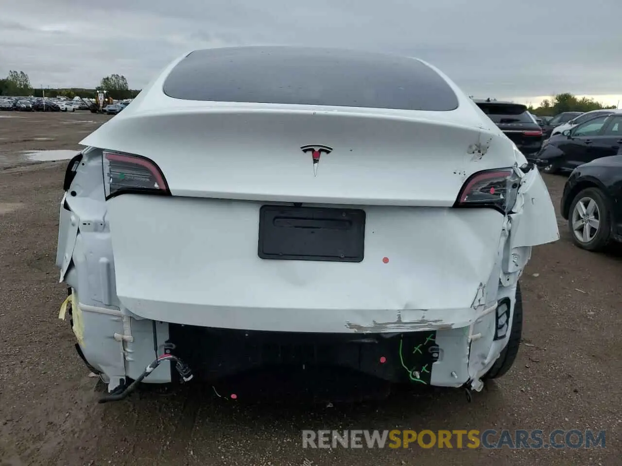 6 Photograph of a damaged car LRWYGDFD5PC901807 TESLA MODEL Y 2023