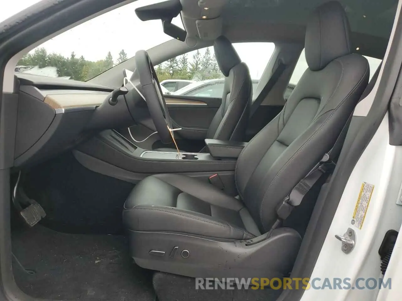7 Photograph of a damaged car LRWYGDFD5PC901807 TESLA MODEL Y 2023