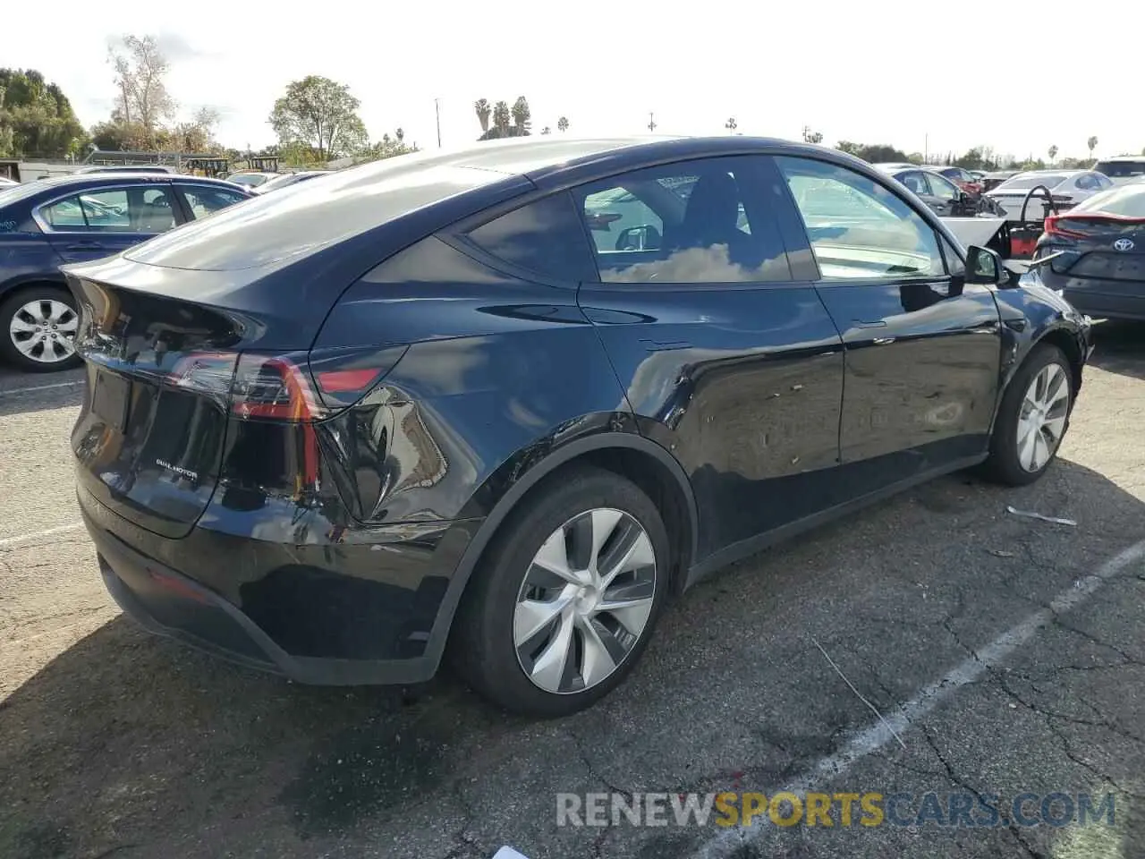 3 Photograph of a damaged car 7SAYGAEE0RF062945 TESLA MODEL Y 2024
