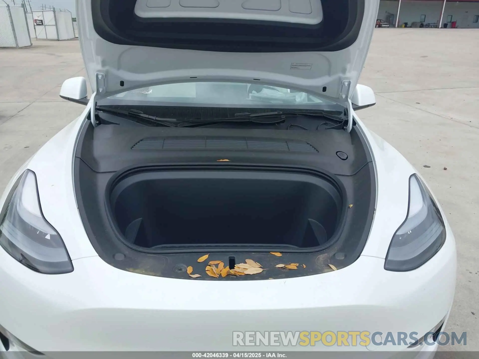 10 Фотография поврежденного автомобиля 7SAYGAEE0RF163905 TESLA MODEL Y 2024