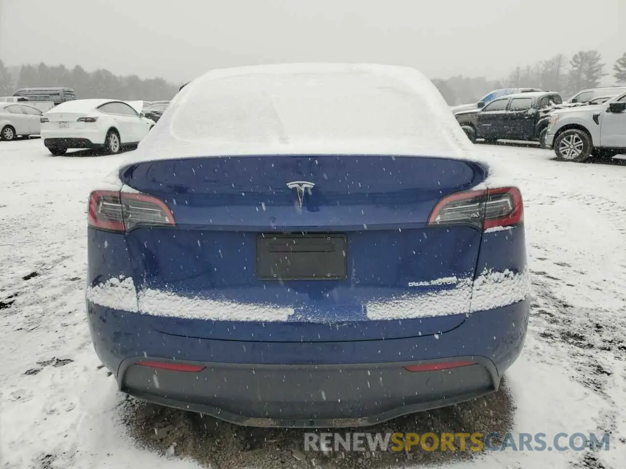 6 Photograph of a damaged car 7SAYGAEE0RF184074 TESLA MODEL Y 2024