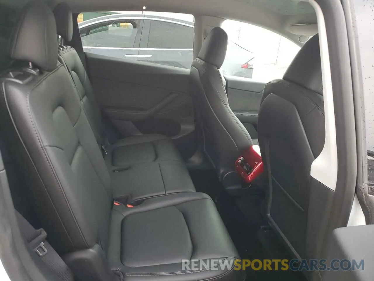 10 Фотография поврежденного автомобиля 7SAYGAEE1RF061318 TESLA MODEL Y 2024