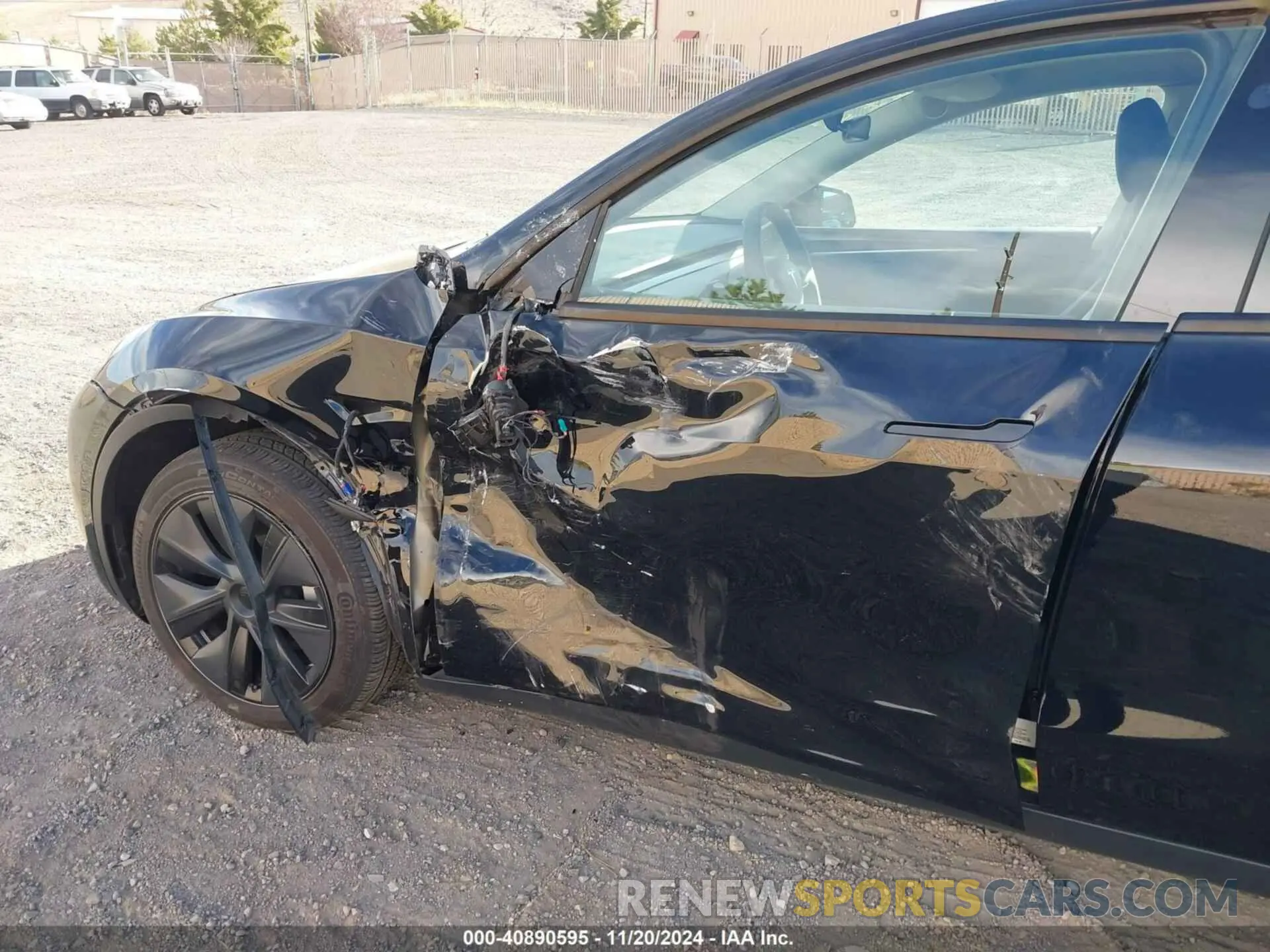 6 Photograph of a damaged car 7SAYGAEE1RF113790 TESLA MODEL Y 2024