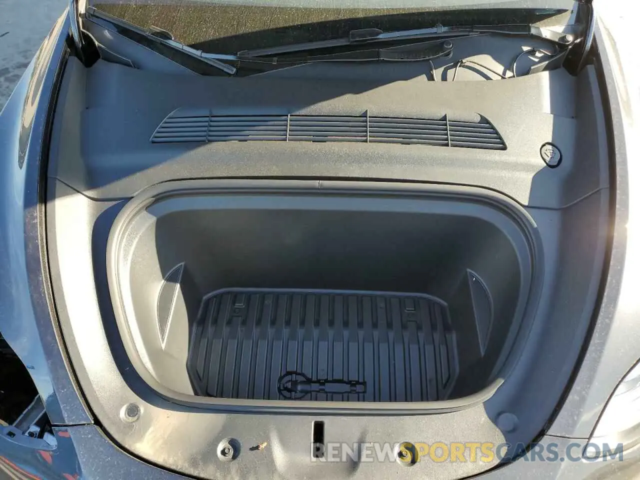 11 Photograph of a damaged car 7SAYGAEE2RF080993 TESLA MODEL Y 2024
