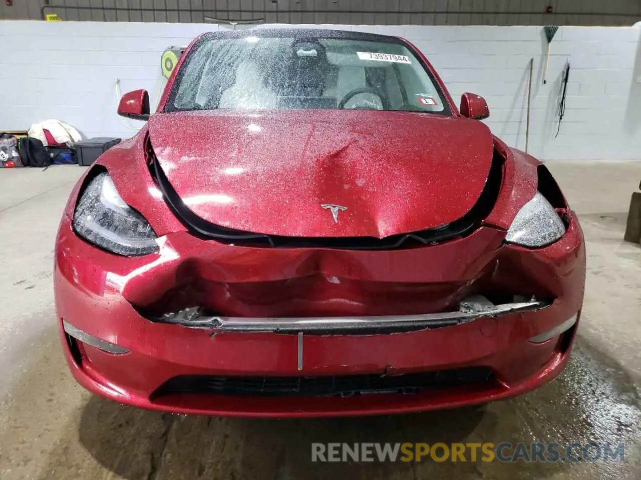 5 Photograph of a damaged car 7SAYGAEE2RF121249 TESLA MODEL Y 2024