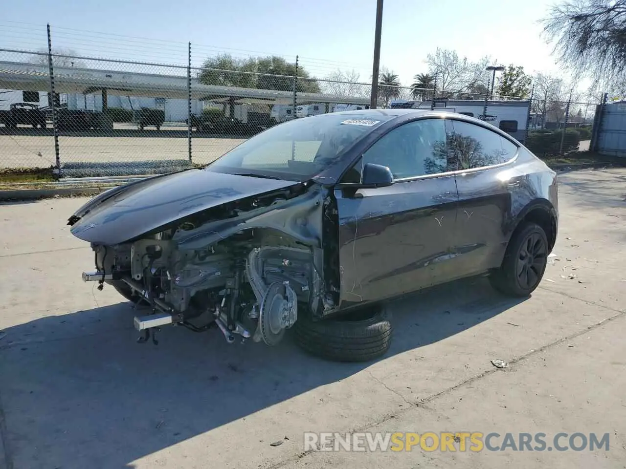 1 Фотография поврежденного автомобиля 7SAYGAEE2RF192158 TESLA MODEL Y 2024