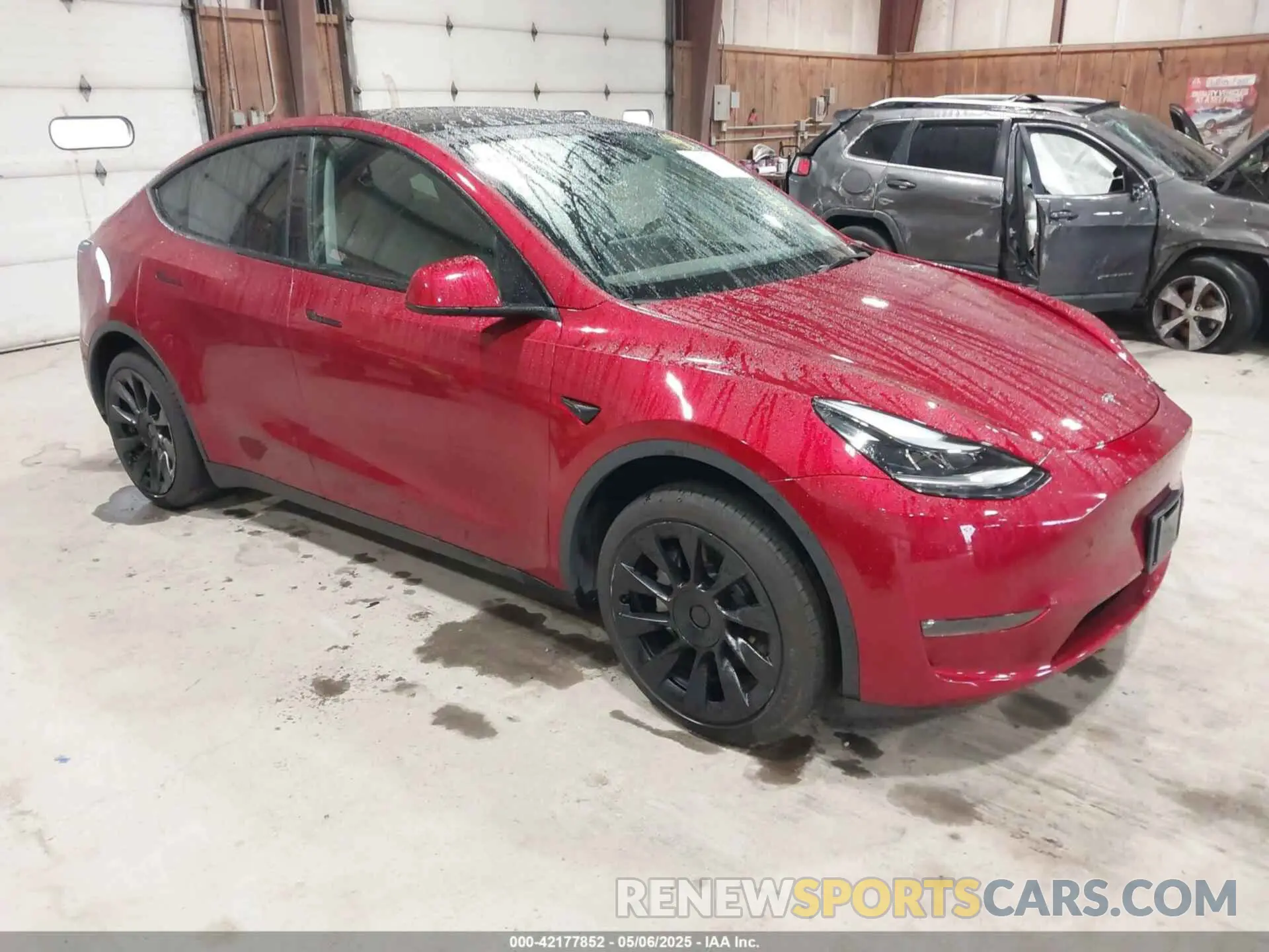 1 Photograph of a damaged car 7SAYGAEE2RF986206 TESLA MODEL Y 2024