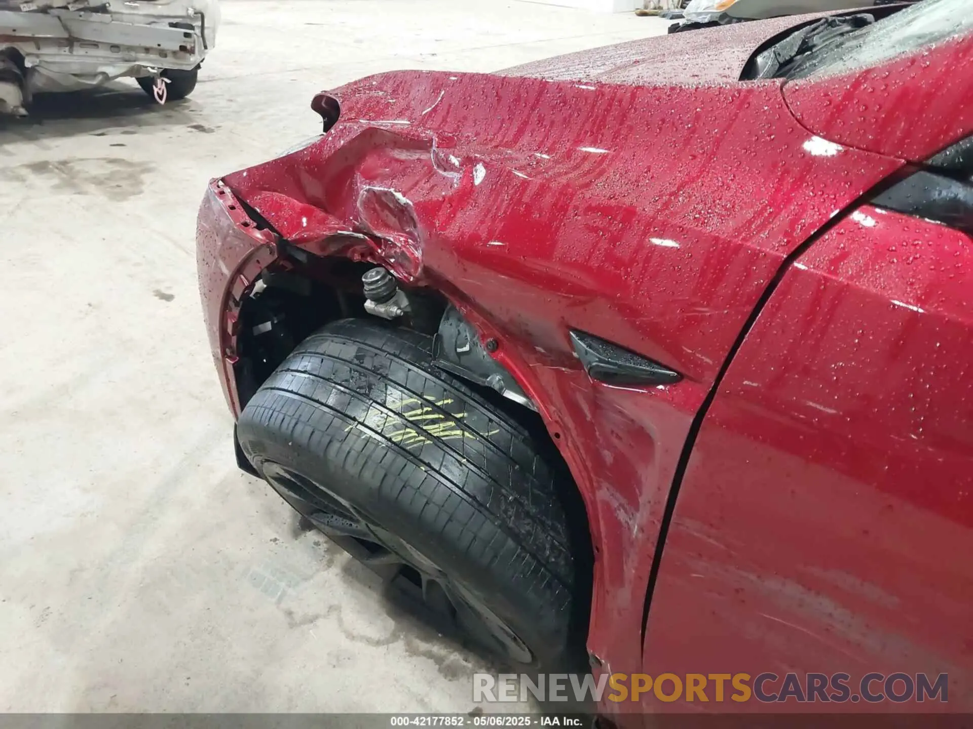 19 Photograph of a damaged car 7SAYGAEE2RF986206 TESLA MODEL Y 2024