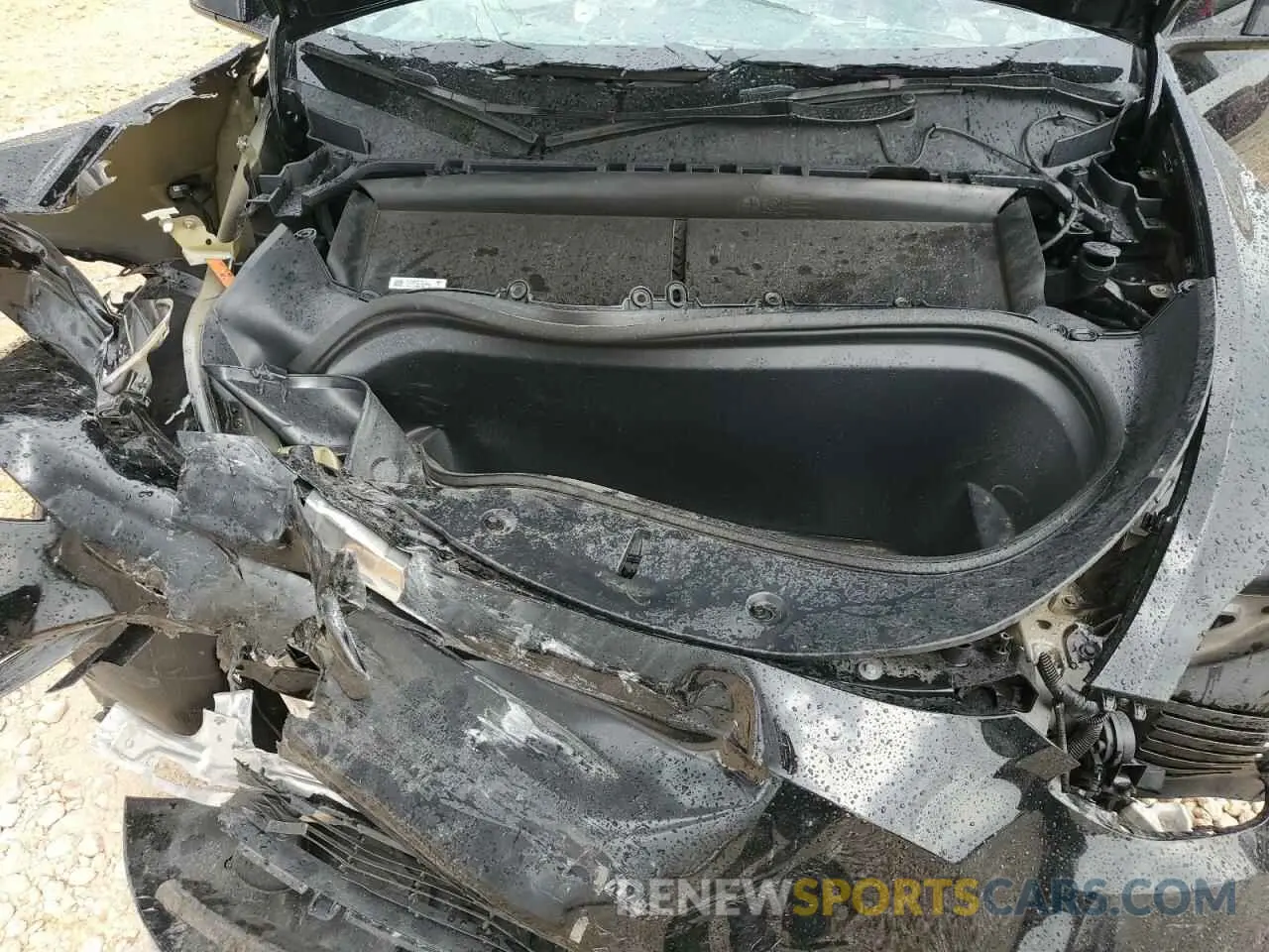 11 Photograph of a damaged car 7SAYGAEE4RF064035 TESLA MODEL Y 2024