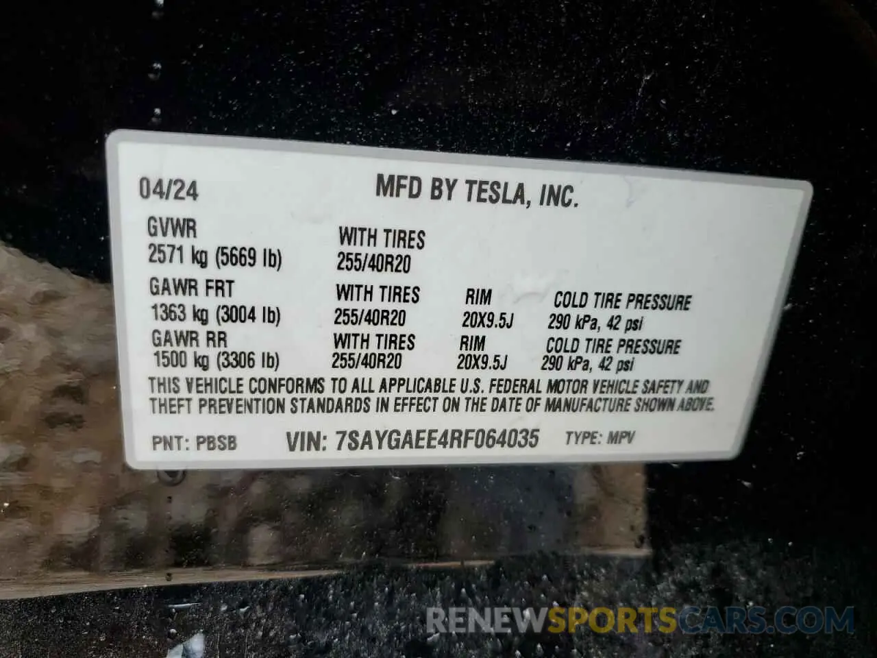 12 Photograph of a damaged car 7SAYGAEE4RF064035 TESLA MODEL Y 2024