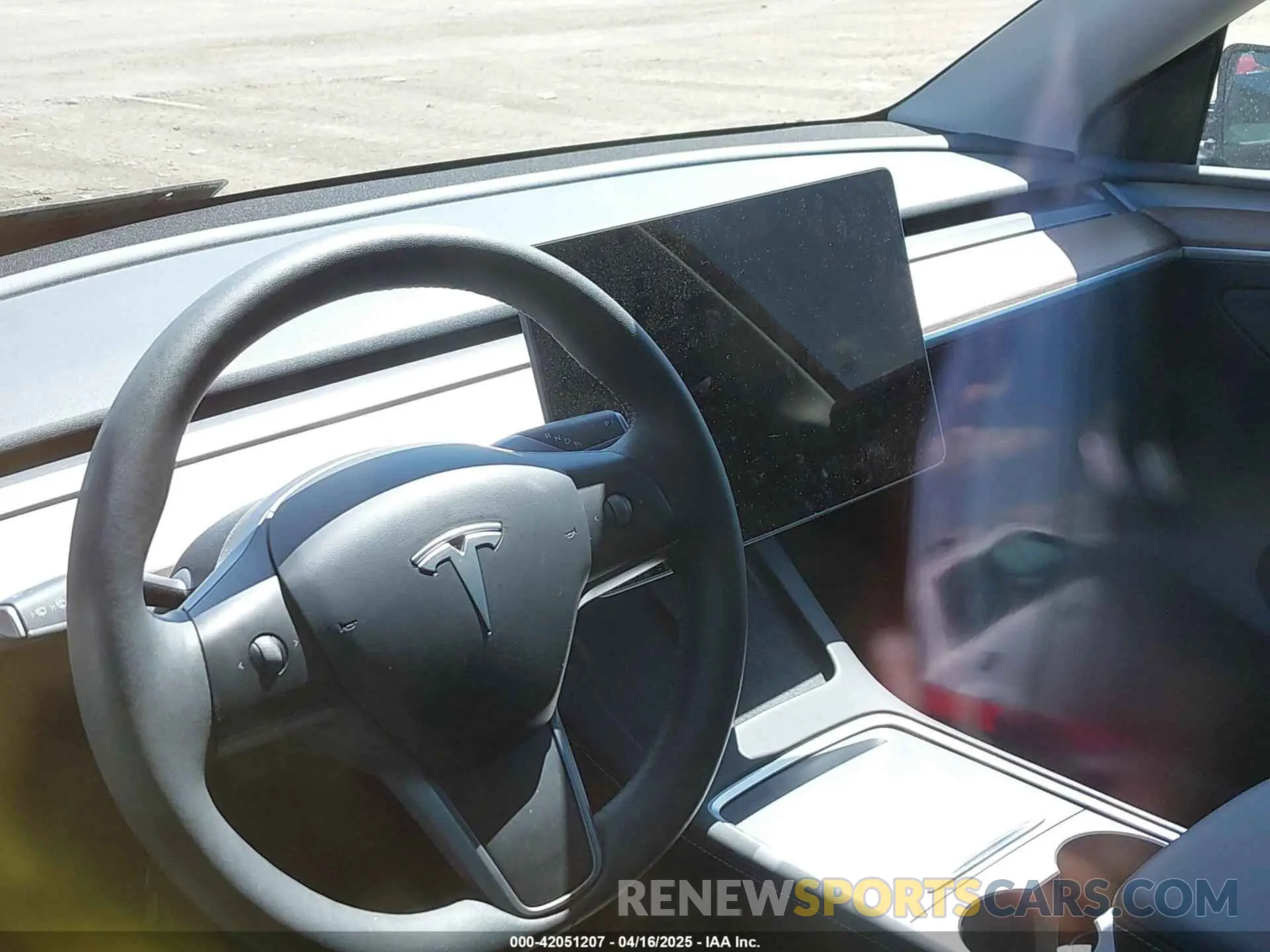 7 Photograph of a damaged car 7SAYGAEE4RF078906 TESLA MODEL Y 2024