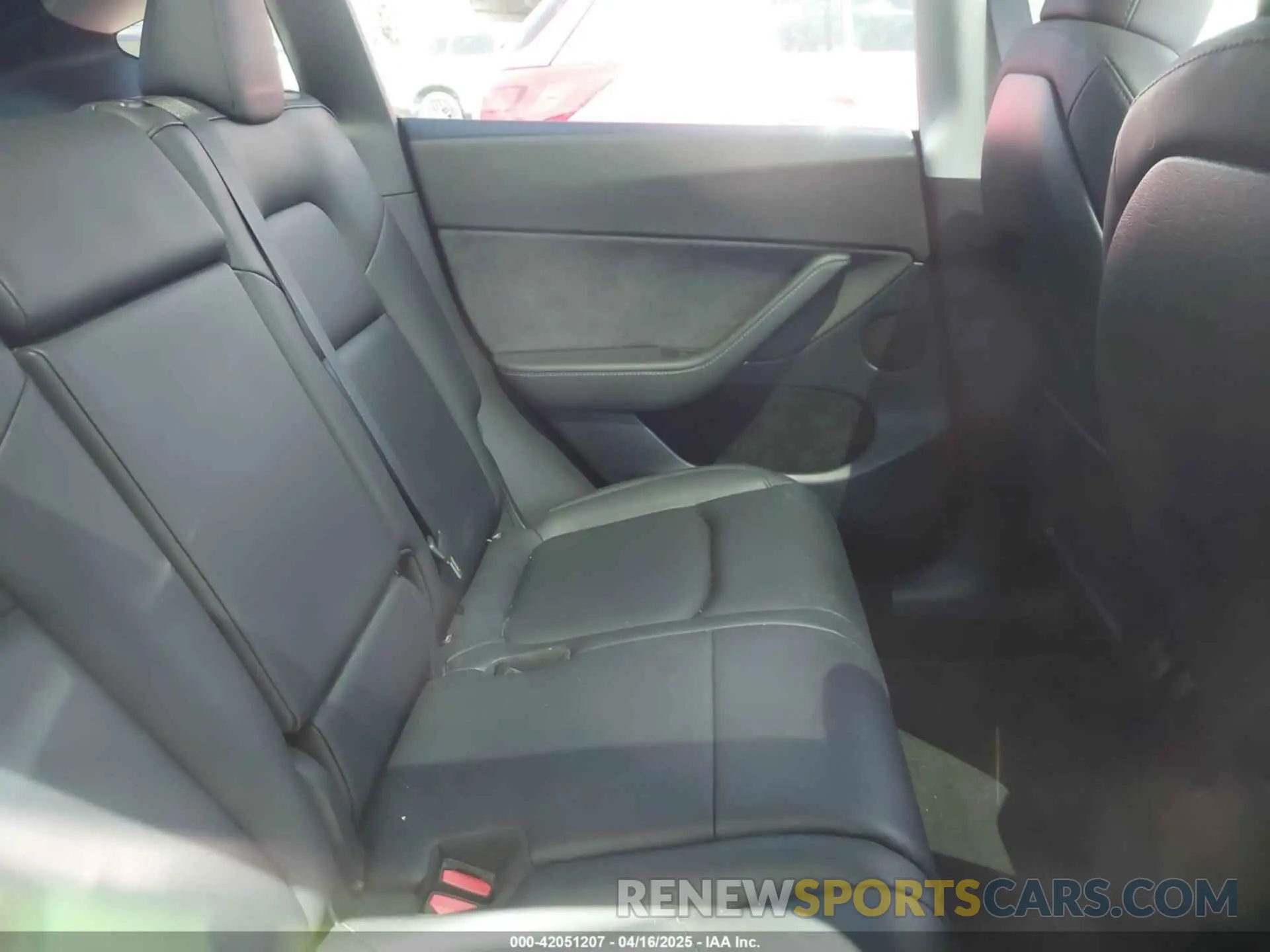 8 Photograph of a damaged car 7SAYGAEE4RF078906 TESLA MODEL Y 2024