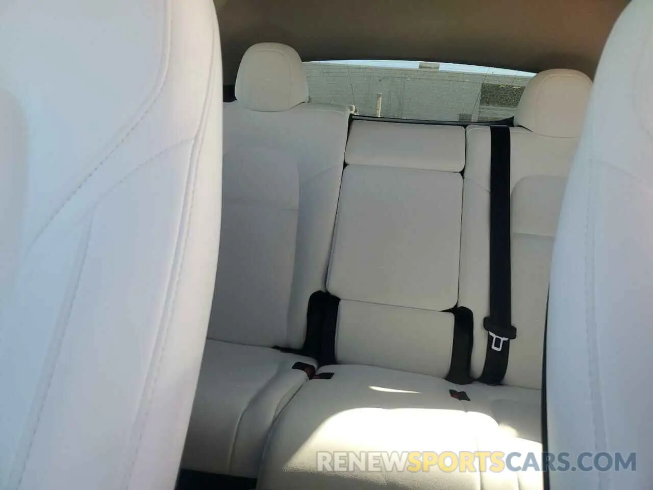 10 Фотография поврежденного автомобиля 7SAYGAEE5RF990914 TESLA MODEL Y 2024