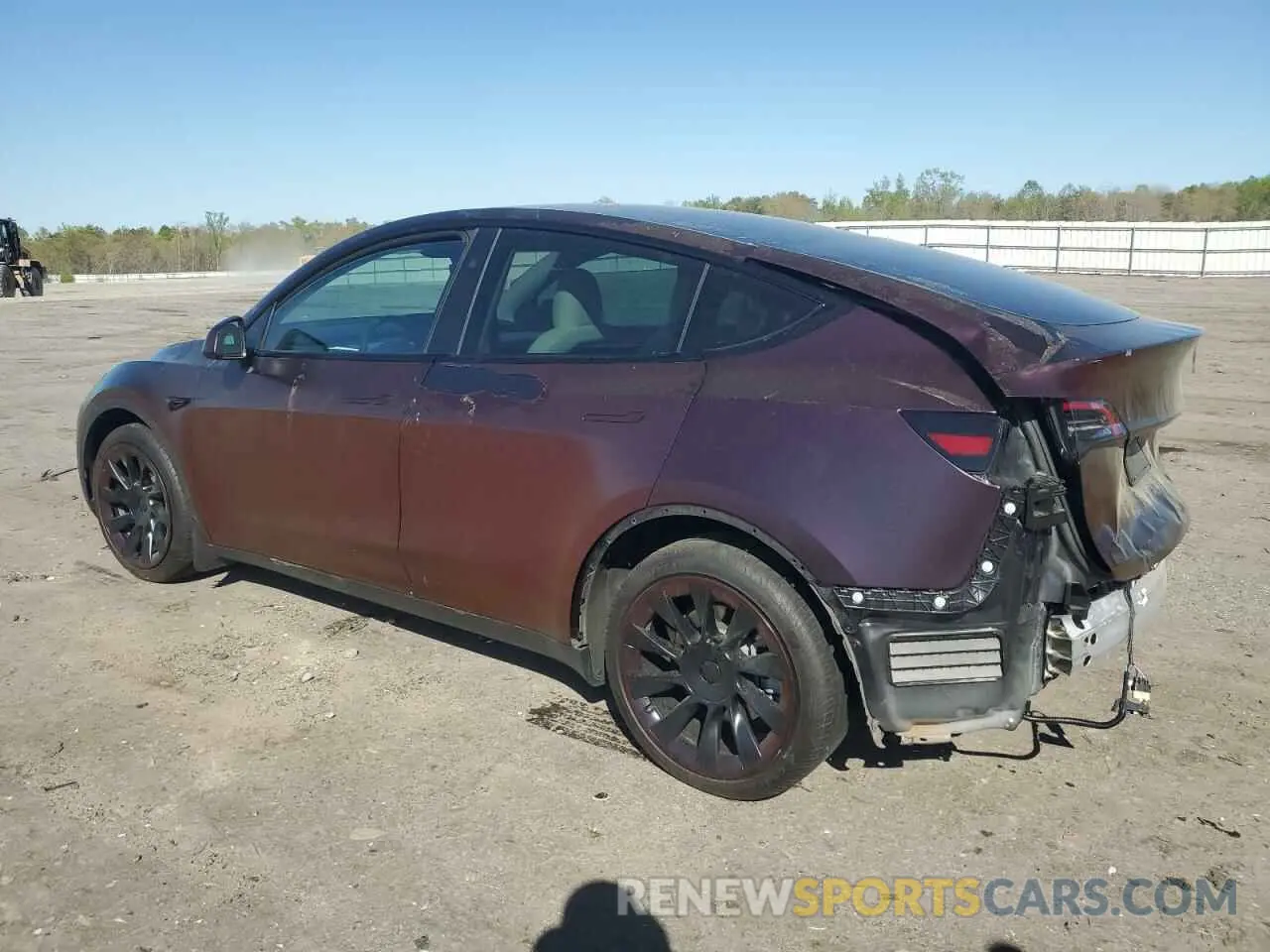 2 Фотография поврежденного автомобиля 7SAYGAEE5RF990914 TESLA MODEL Y 2024