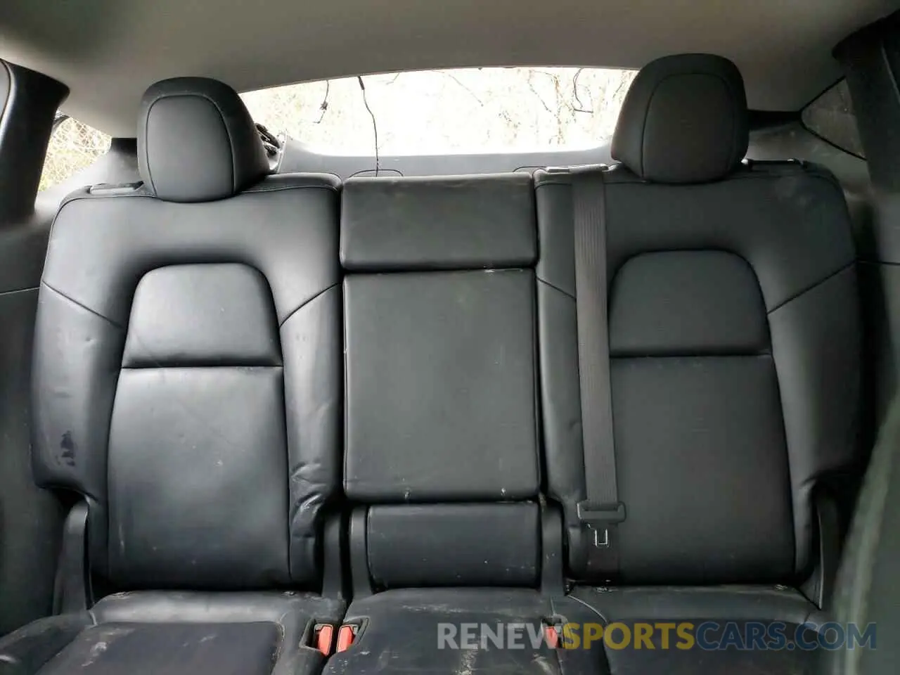 10 Фотография поврежденного автомобиля 7SAYGAEE6RF070354 TESLA MODEL Y 2024