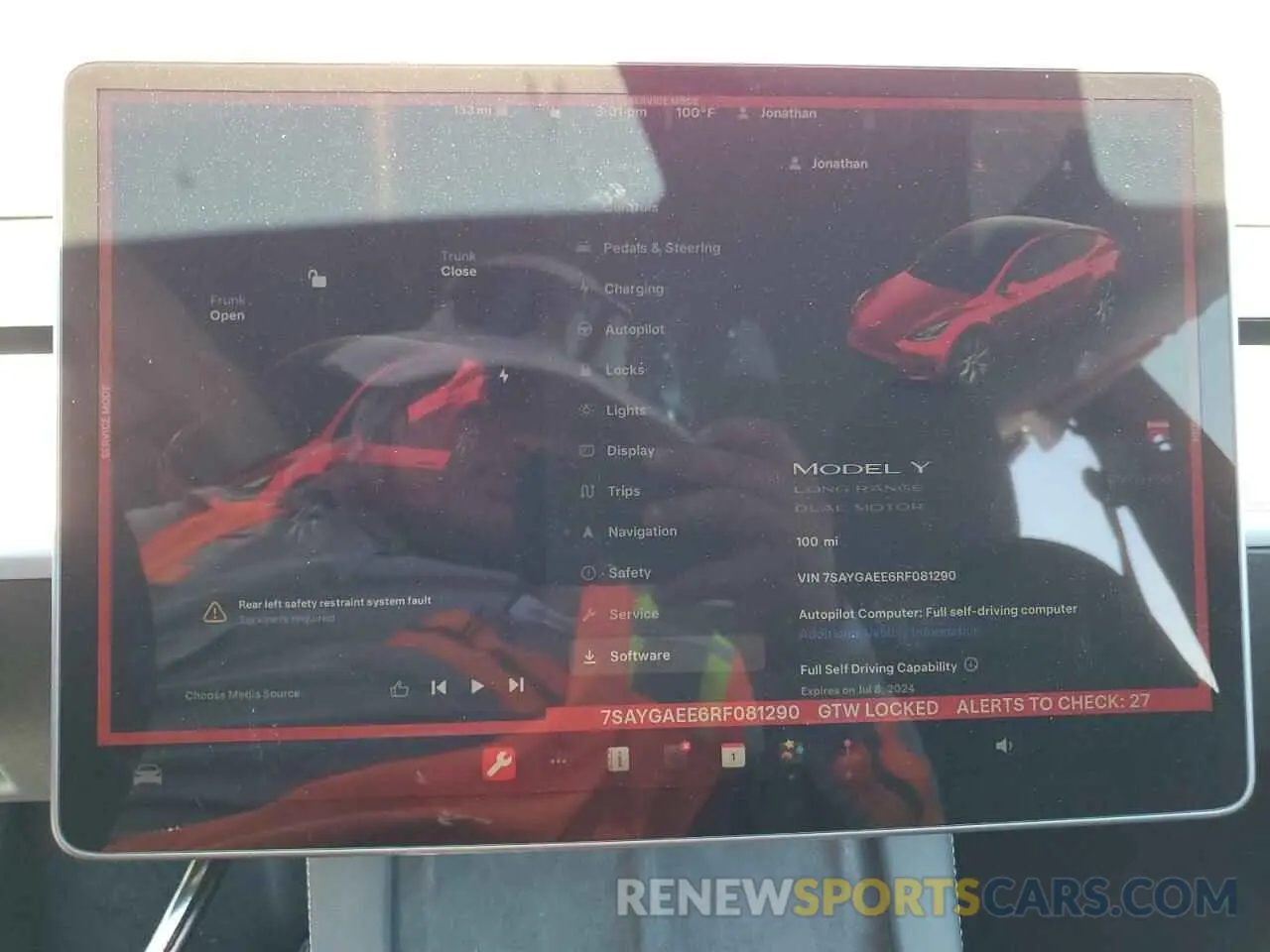 9 Photograph of a damaged car 7SAYGAEE6RF081290 TESLA MODEL Y 2024