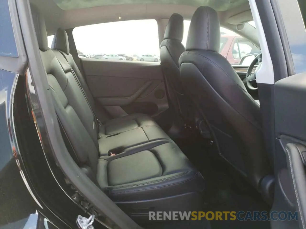 10 Photograph of a damaged car 7SAYGAEE6RF127846 TESLA MODEL Y 2024