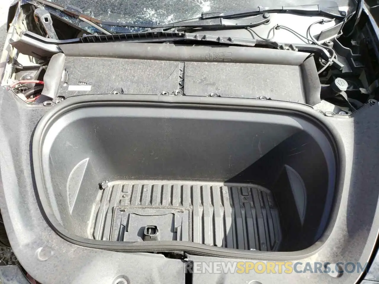 11 Photograph of a damaged car 7SAYGAEE6RF127846 TESLA MODEL Y 2024