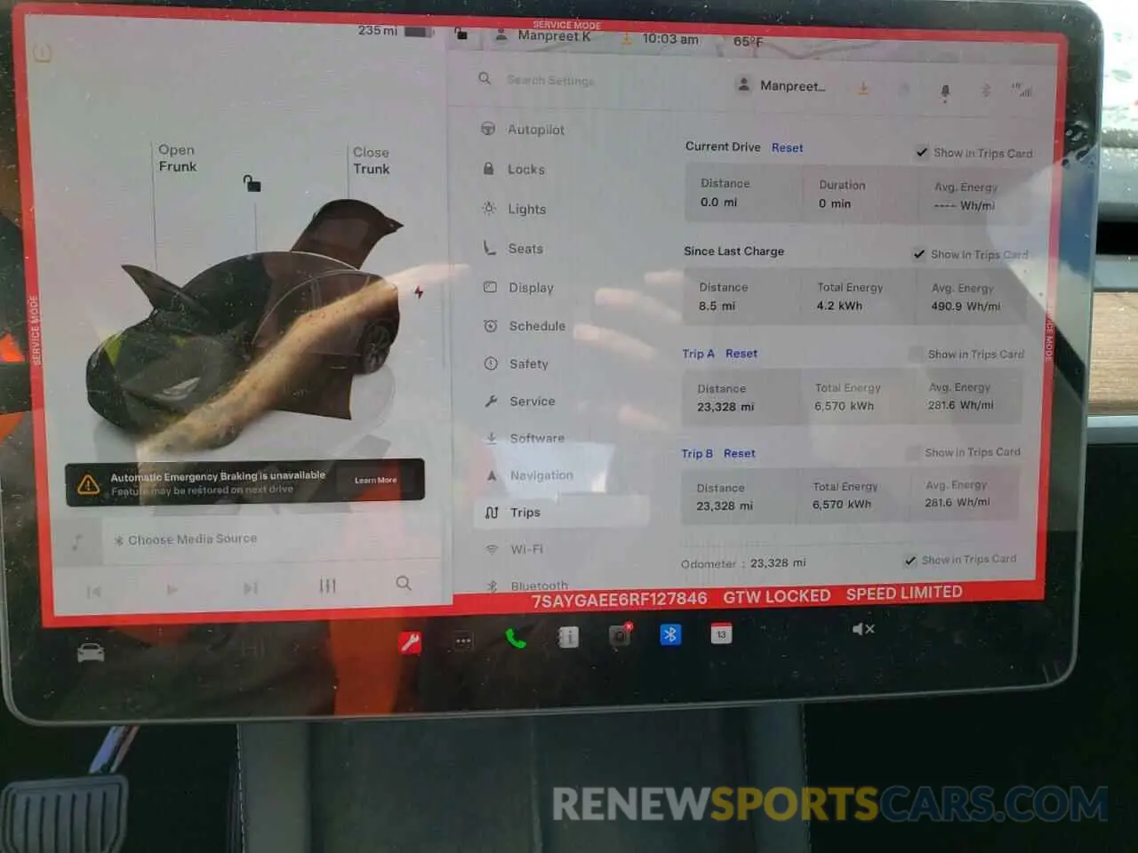9 Photograph of a damaged car 7SAYGAEE6RF127846 TESLA MODEL Y 2024